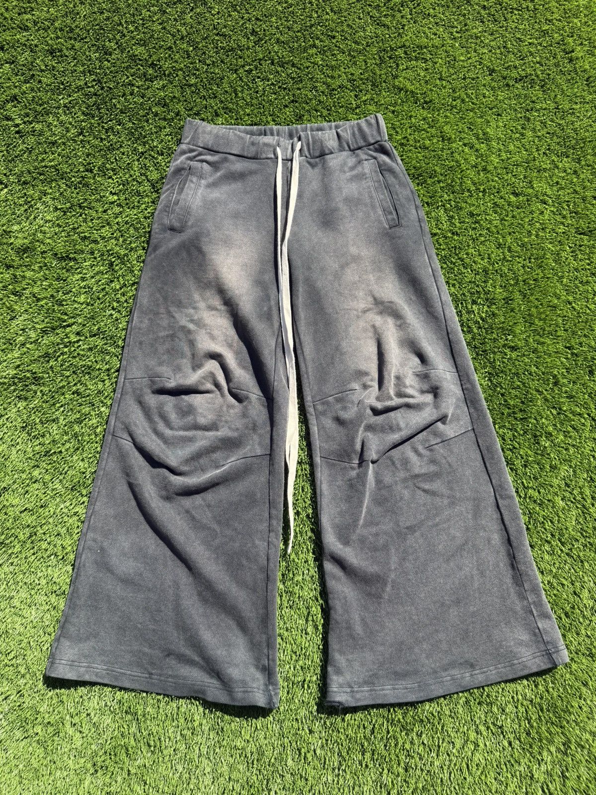 Other Astrophe Apparel Dark Grey Sweatpants Size US 30 / EU 46 - 1 Thumbnail