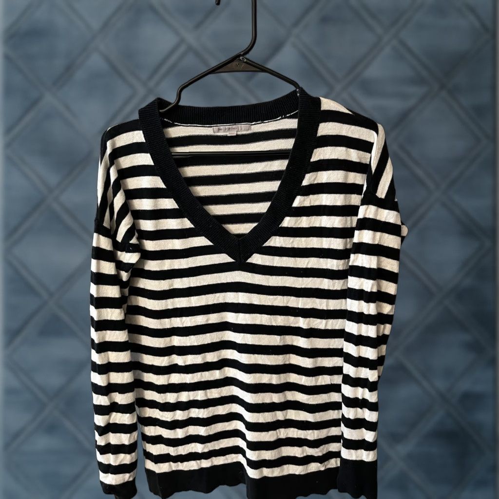 Gap Gap Sweater Women V Neck Long Sleeve Size XS White & Black Striped Size XS / US 0-2 / IT 36-38 - 1 Thumbnail