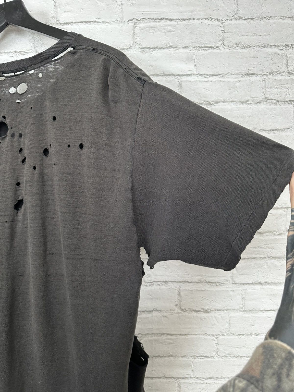 Vintage (XL) GRAIL THRASHED OUT Faded Black Vintage T Shirt Size US XL / EU 56 / 4 - 11 Thumbnail