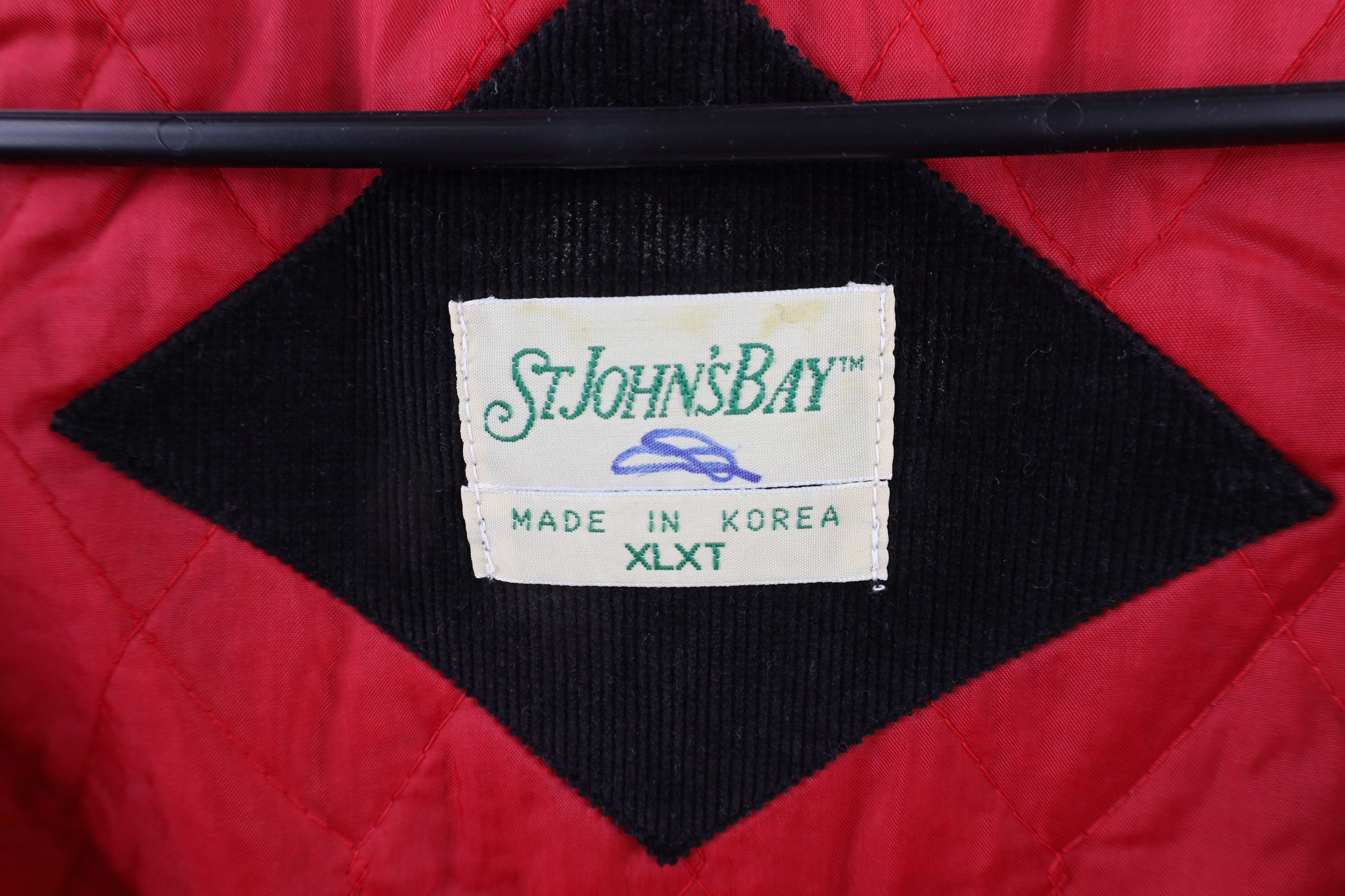 Vintage Vintage 70s Streetwear Corduroy Puffer Vest Jacket Black Size US XL / EU 56 / 4 - 9 Thumbnail