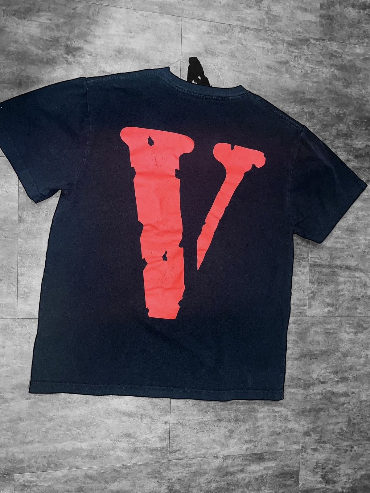 Vintage VLone Graphic Tshirt Size US M / EU 48-50 / 2 - 2 Thumbnail