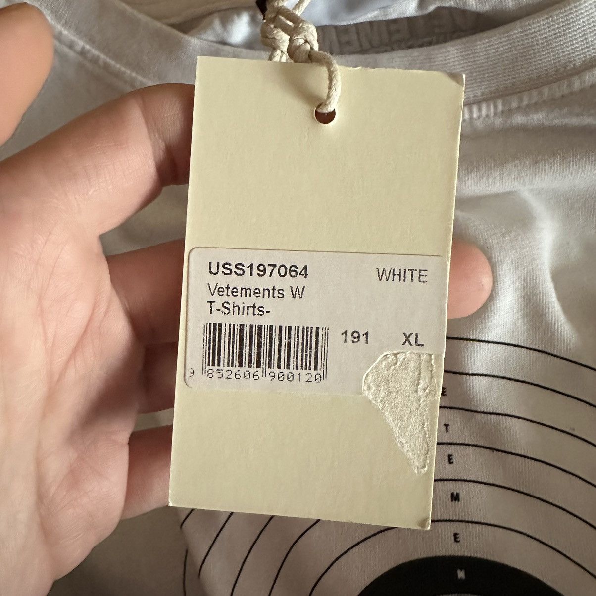 Vetements Vetements Target Tee S/S 19 Size US XL / EU 56 / 4 - 8 Thumbnail