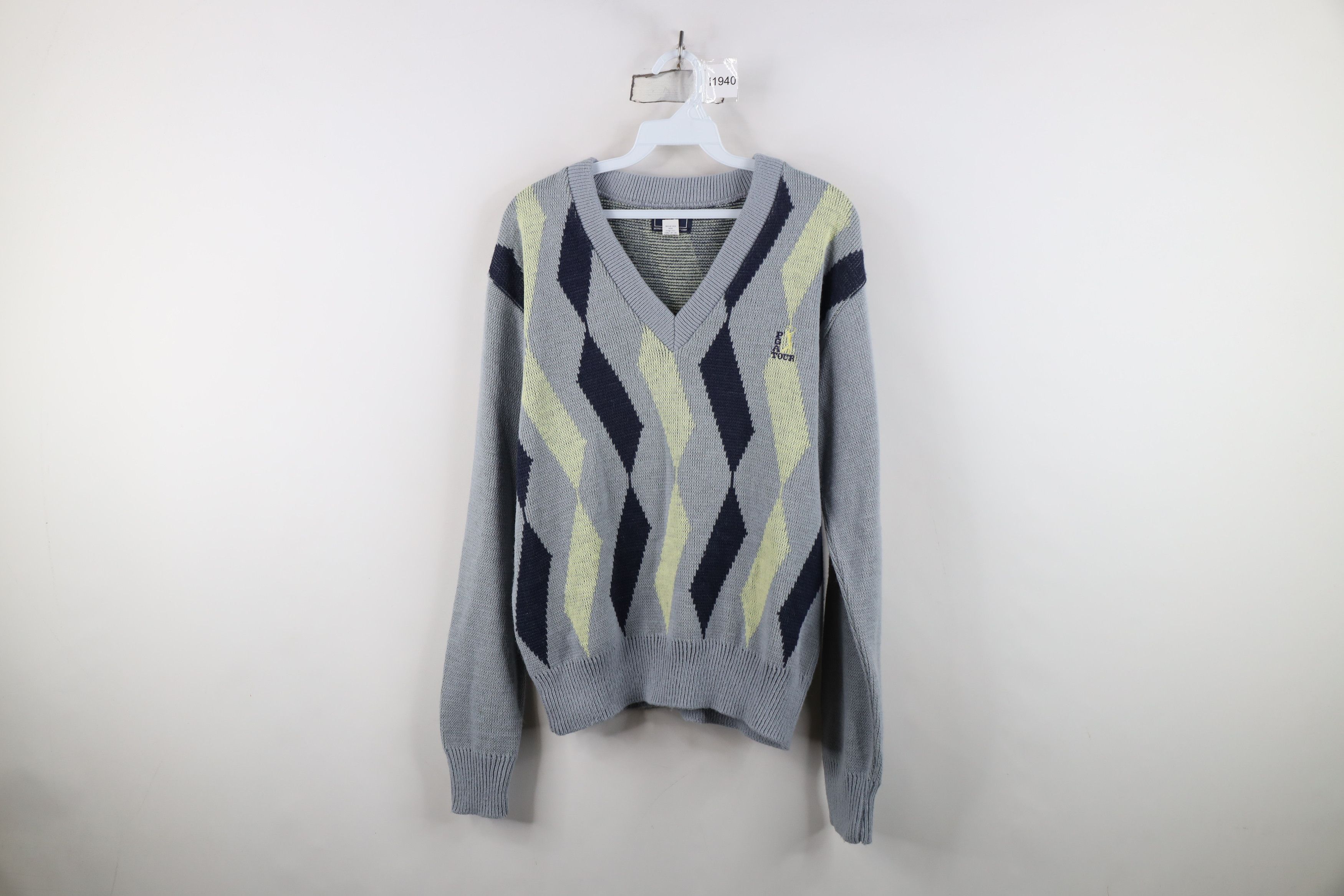 Vintage Vintage 70s 80s PGA Golf Diamond Knit V-Neck Sweater USA Size US M / EU 48-50 / 2 - 1 Thumbnail