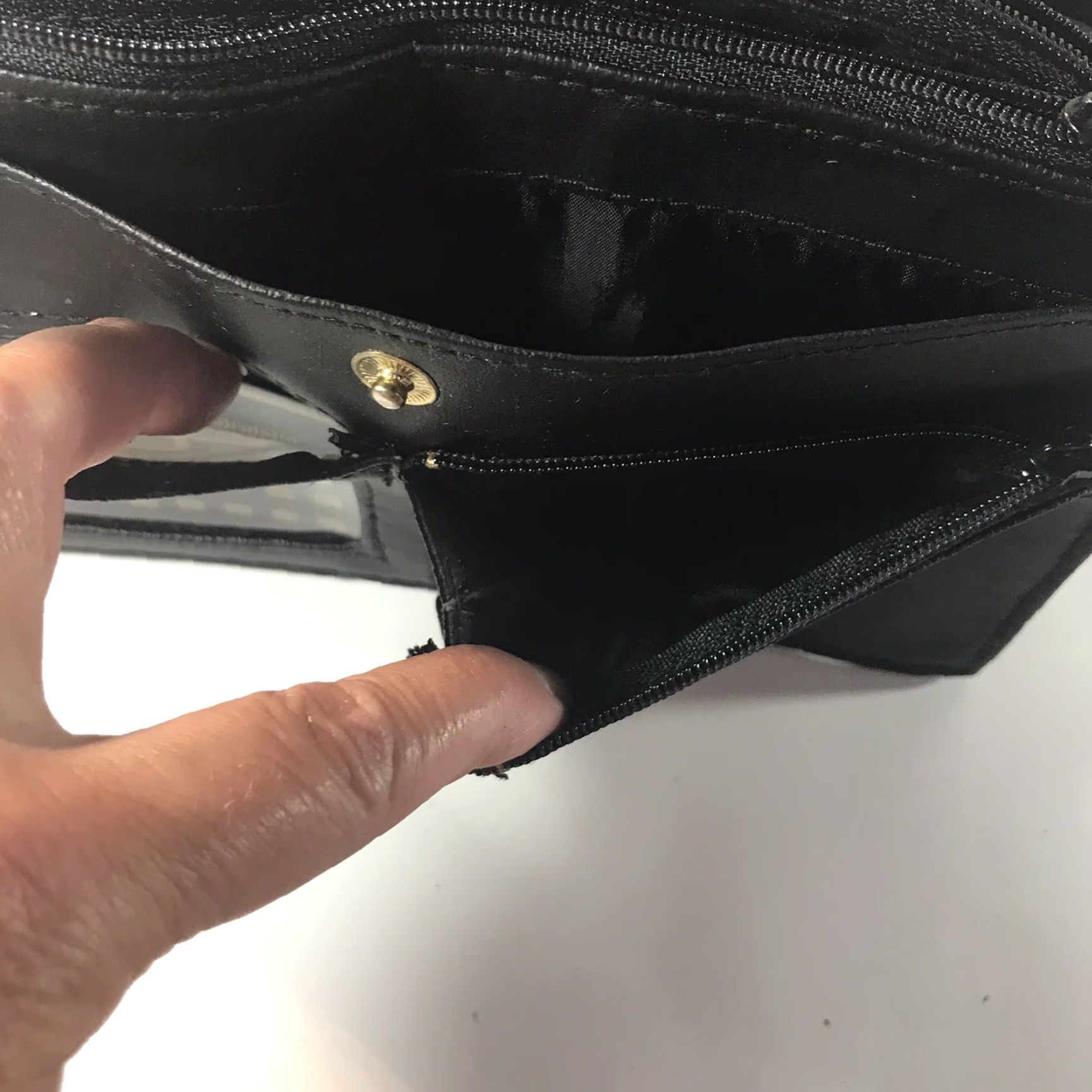 Vintage Rossetti Black Faux Leather Medium Organizer Crossbody Bag with Detachable Strap and Mirror for Women Size ONE SIZE - 7 Thumbnail