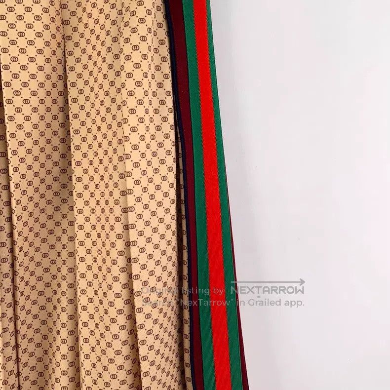 Gucci Gucci Size S Light brown logo old flower full print striped Size 42" / US 20 - 4 Thumbnail