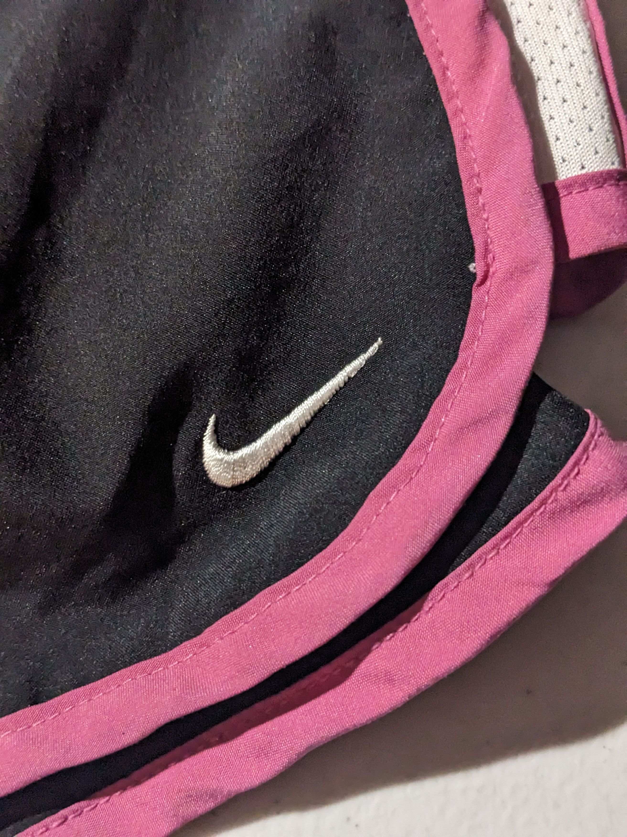 Nike × Vintage Nike Fit Dry Black Pink Large Shorts Size 30" / US 8 / IT 44 - 2 Thumbnail