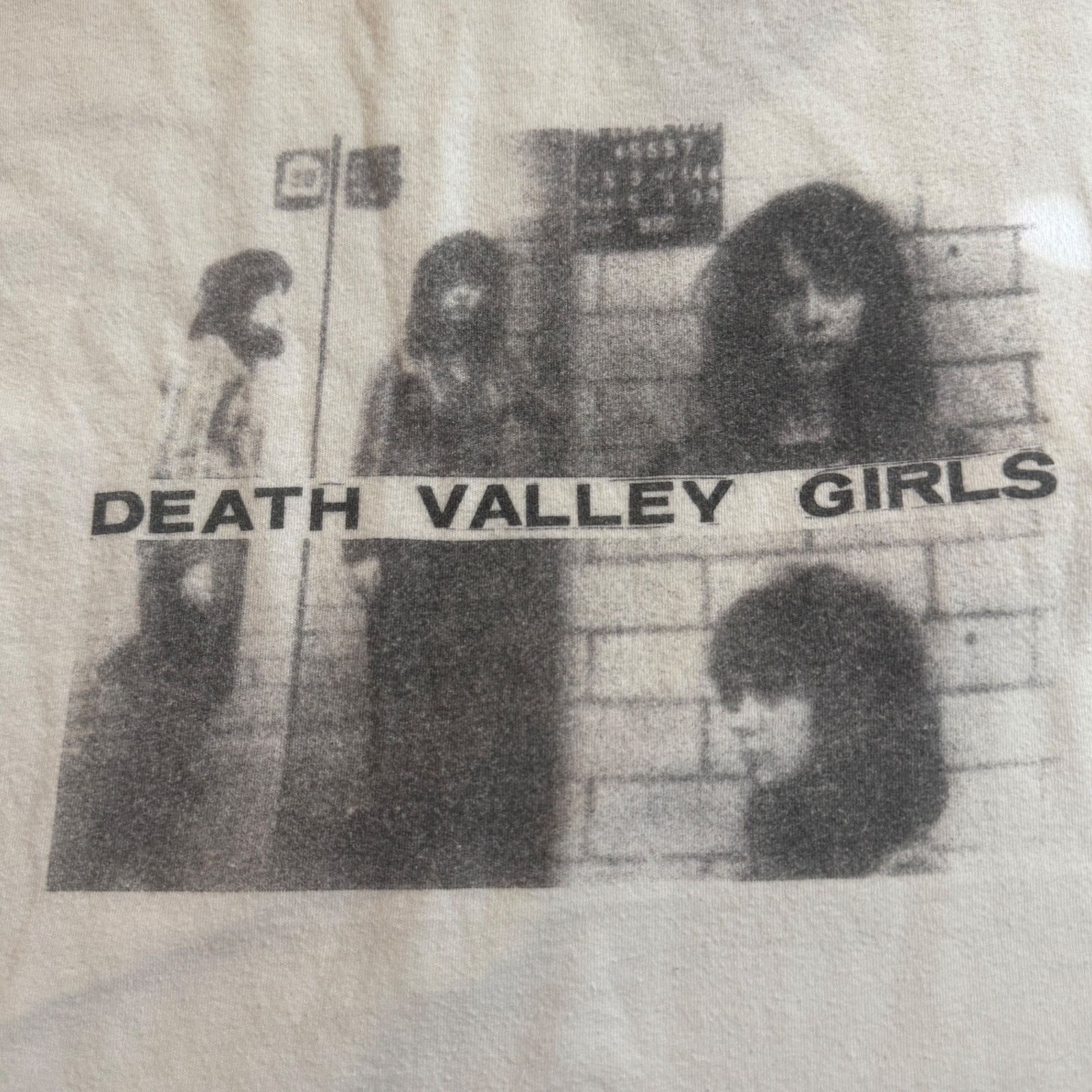 Other Death Valley Girls Band Mugshot White T-Shirt Size XL Size US XL / EU 56 / 4 - 2 Thumbnail