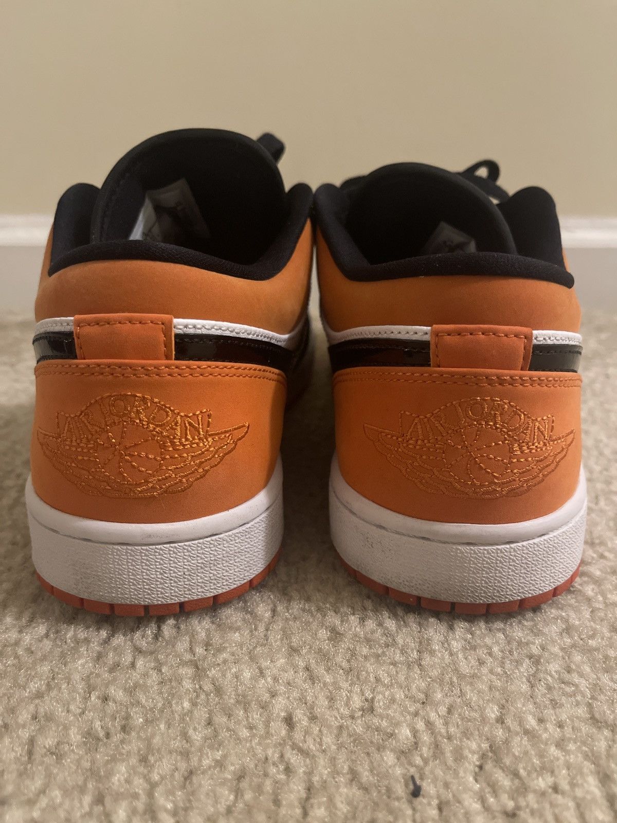 Jordan Brand Air Jordan 1 Low Shattered Backboard Size US 9.5 / EU 42-43 - 4 Thumbnail