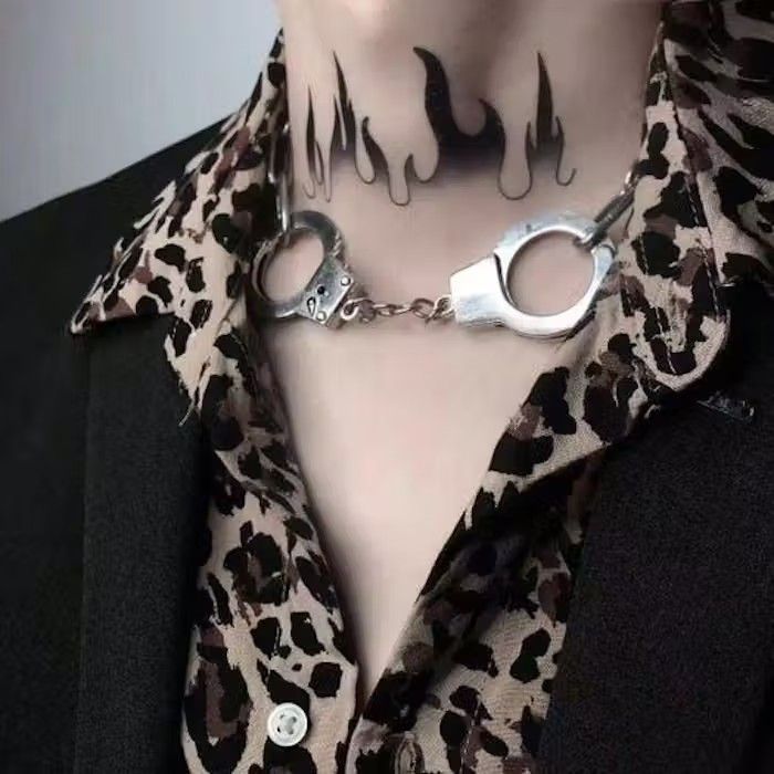 Jewelry × Vintage Handcuff chain punk goth gothic necklace streetwear choker Size ONE SIZE - 1 Thumbnail