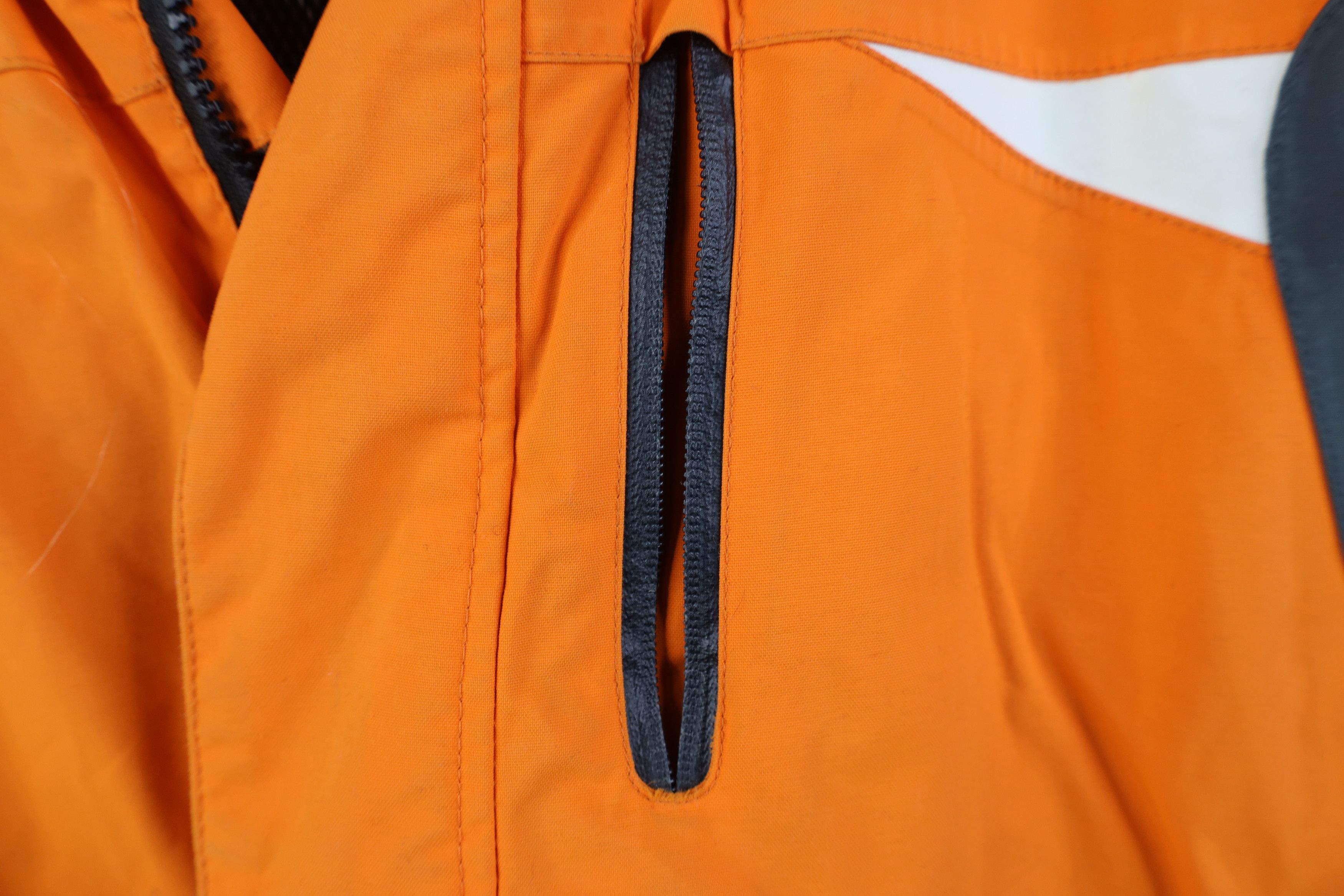 Vintage Vintage Y2K Streetwear Lined Hooded Ski Snowboard Jacket Size US M / EU 48-50 / 2 - 7 Thumbnail