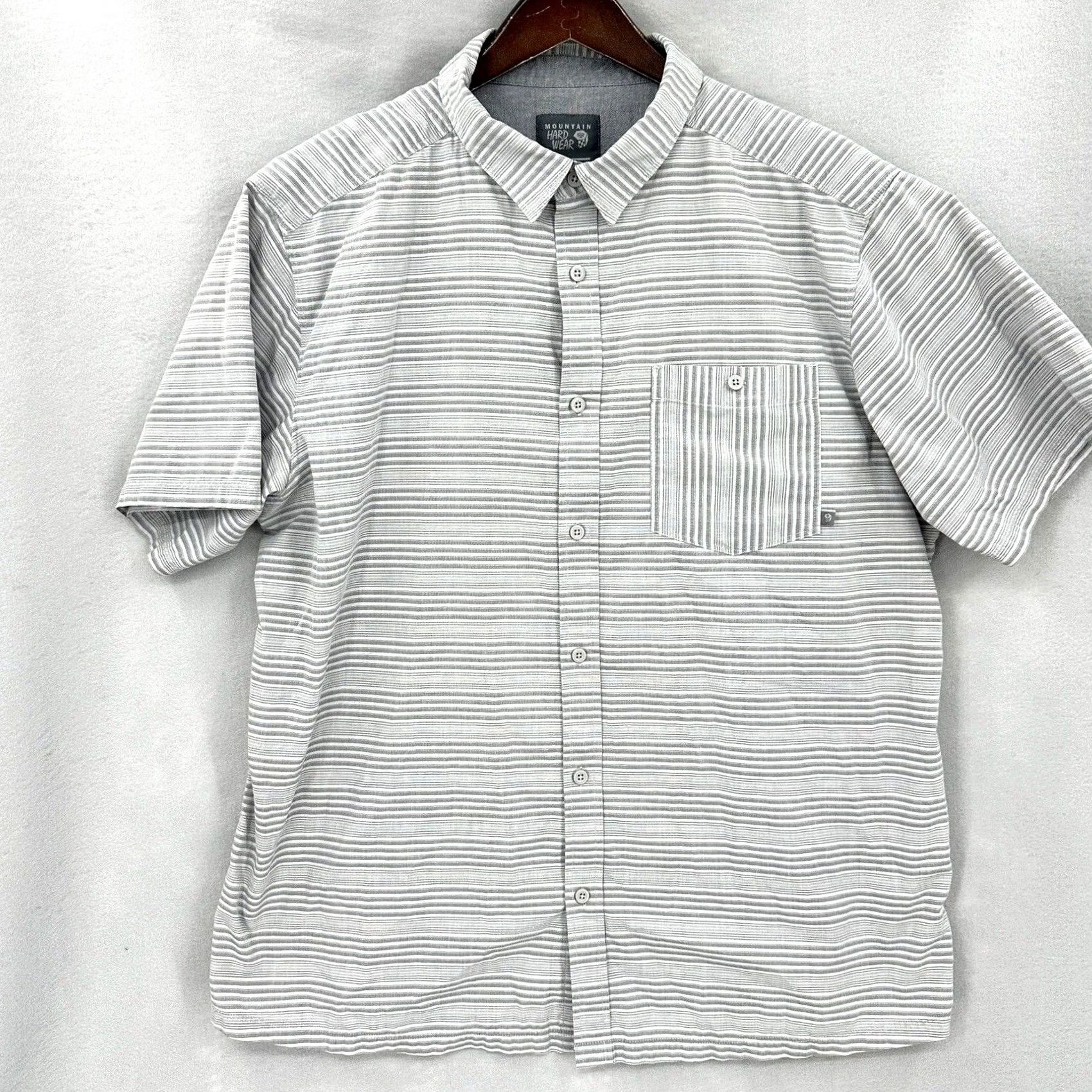 Mountain Hardwear Mountain Hardwear Shirt Mens XL Gray Button-Up Short Sleeve Striped Camp Preppy Size US XL / EU 56 / 4 - 2 Thumbnail