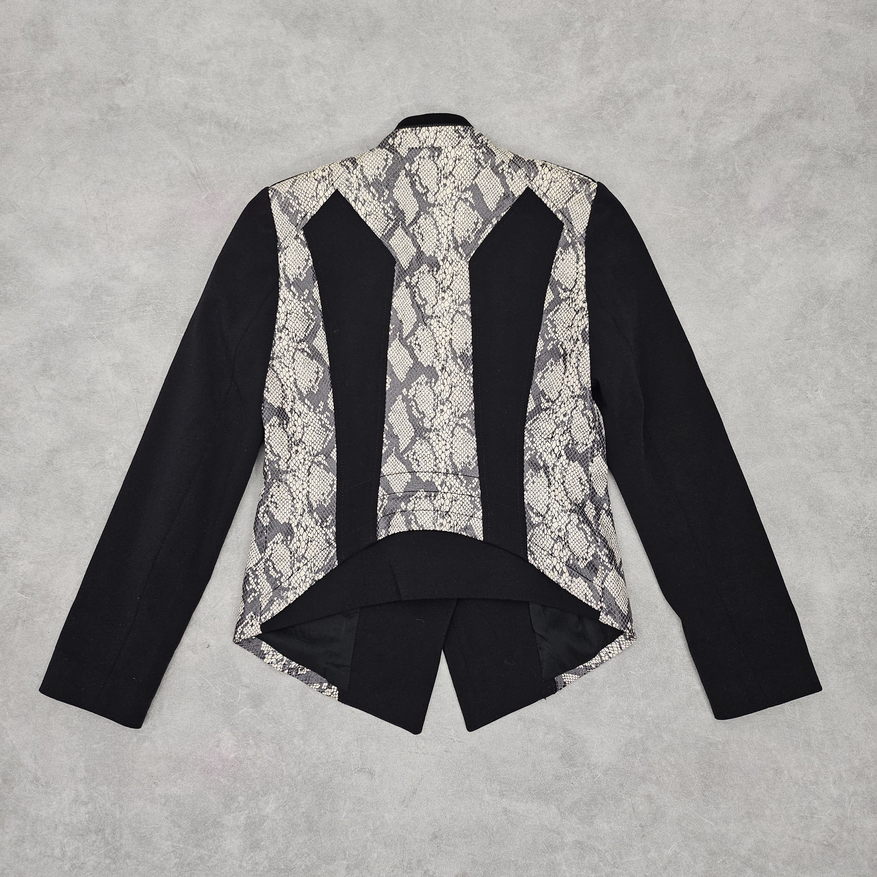 Japanese Brand Viki hybrid snakeskin blazer Size 36S - 2 Thumbnail