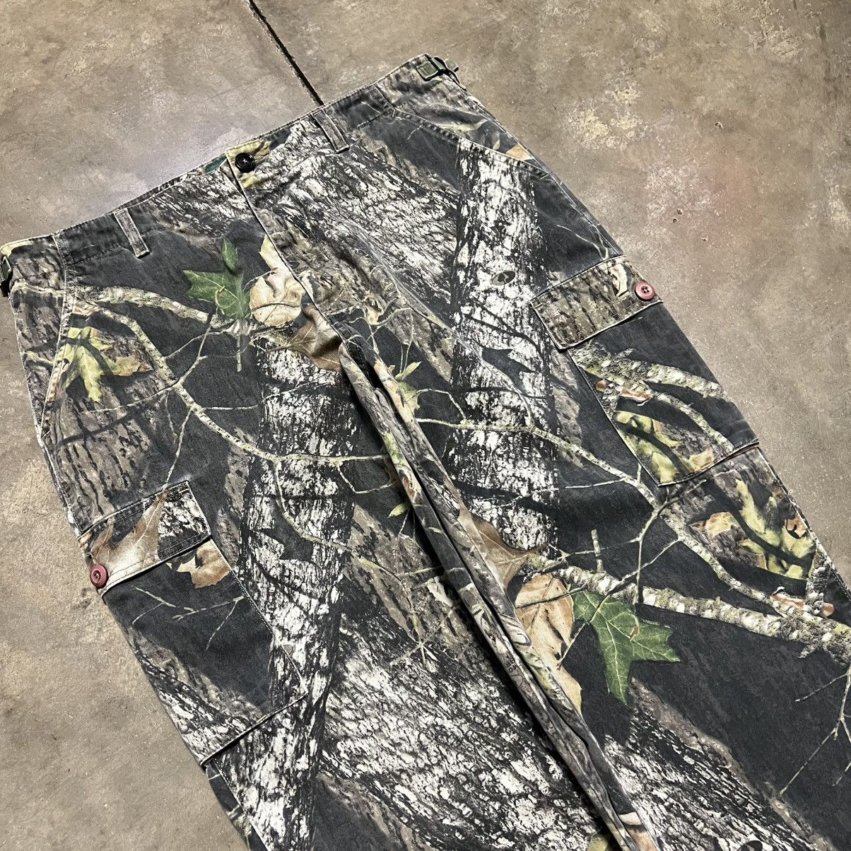 Cabelas Vintage Cabelas Camo Cargo Pants Hunting Woodland Baggy Y2K Size US 38 / EU 54 - 4 Thumbnail