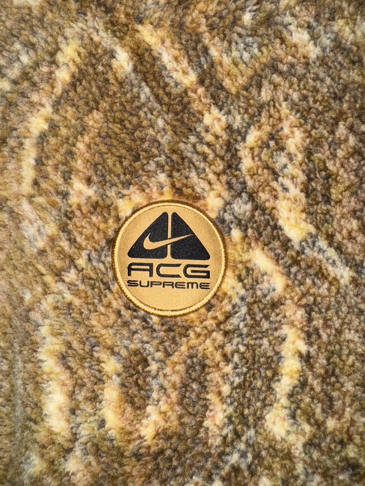 Nike ACG × Supreme Nike ACG Supreme Fleece Pullover Snakeskin Pattern Beige Size US L / EU 52-54 / 3 - 6 Thumbnail