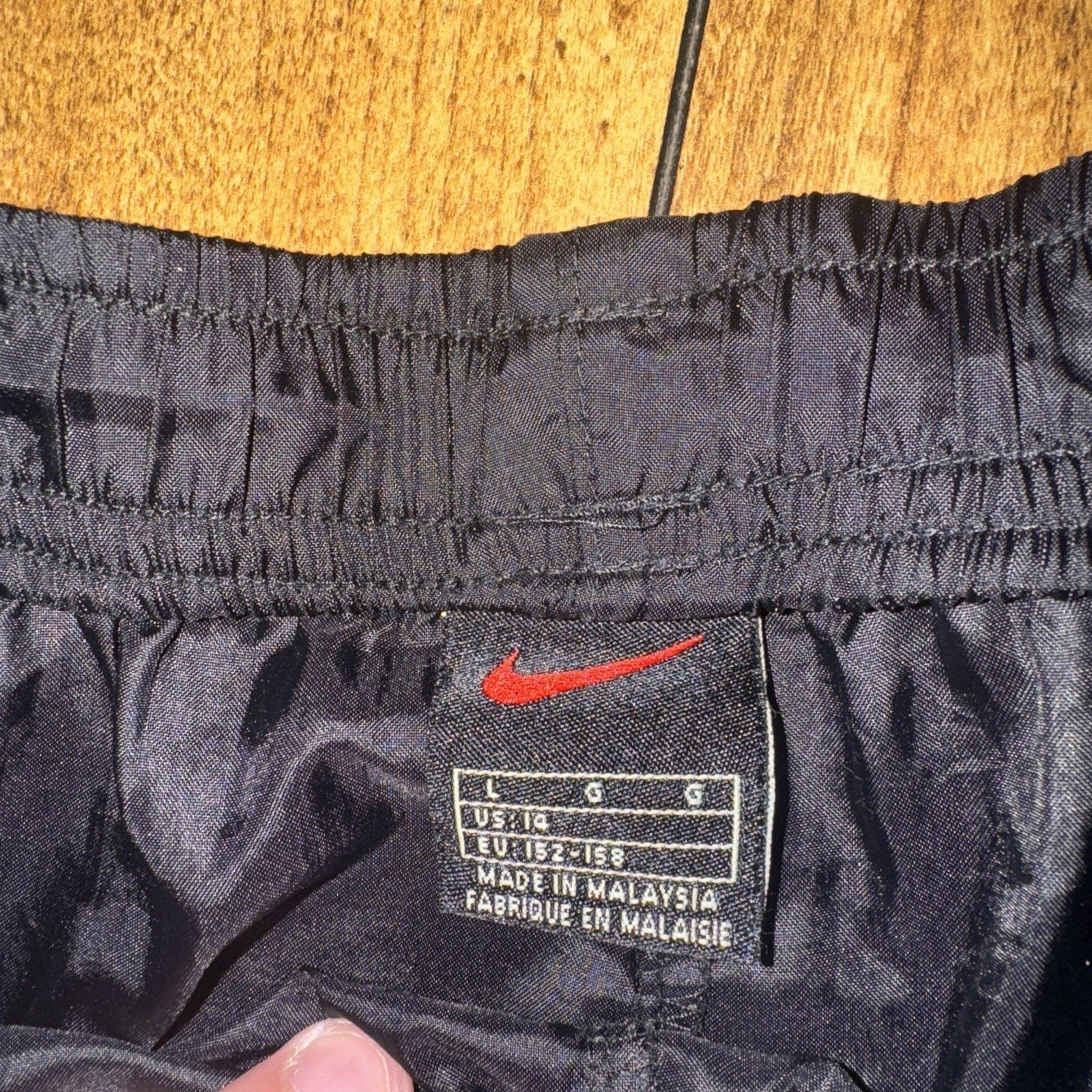 Nike × Vintage Nike Nylon Shorts Black L 34 In Stretch 6 In Rise W Pockets Size US 34 / EU 50 - 3 Thumbnail