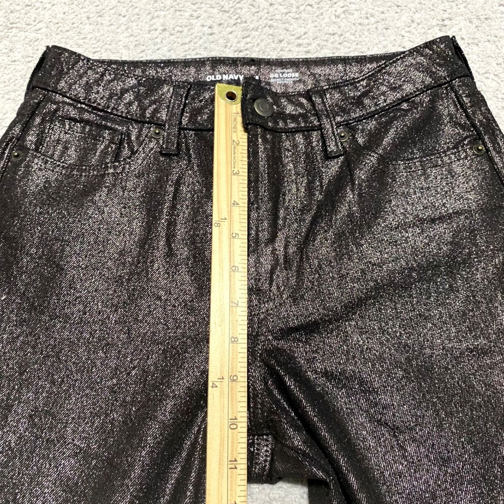 Old Navy VINTAGE Old Navy Jeans Womens 2 Shiny Black Dark Wash High Rise Loose Straight Size 26" / US 2 / IT 38 - 7 Thumbnail