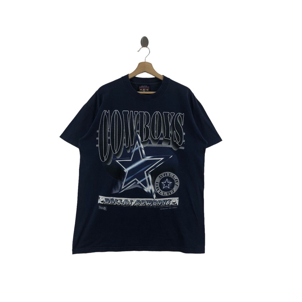 NBA × NFL × Vintage Pick!! Vtg 1993 NFLP DALLAS COWBOYS Tee Tshirt Size US L / EU 52-54 / 3 - 1 Thumbnail