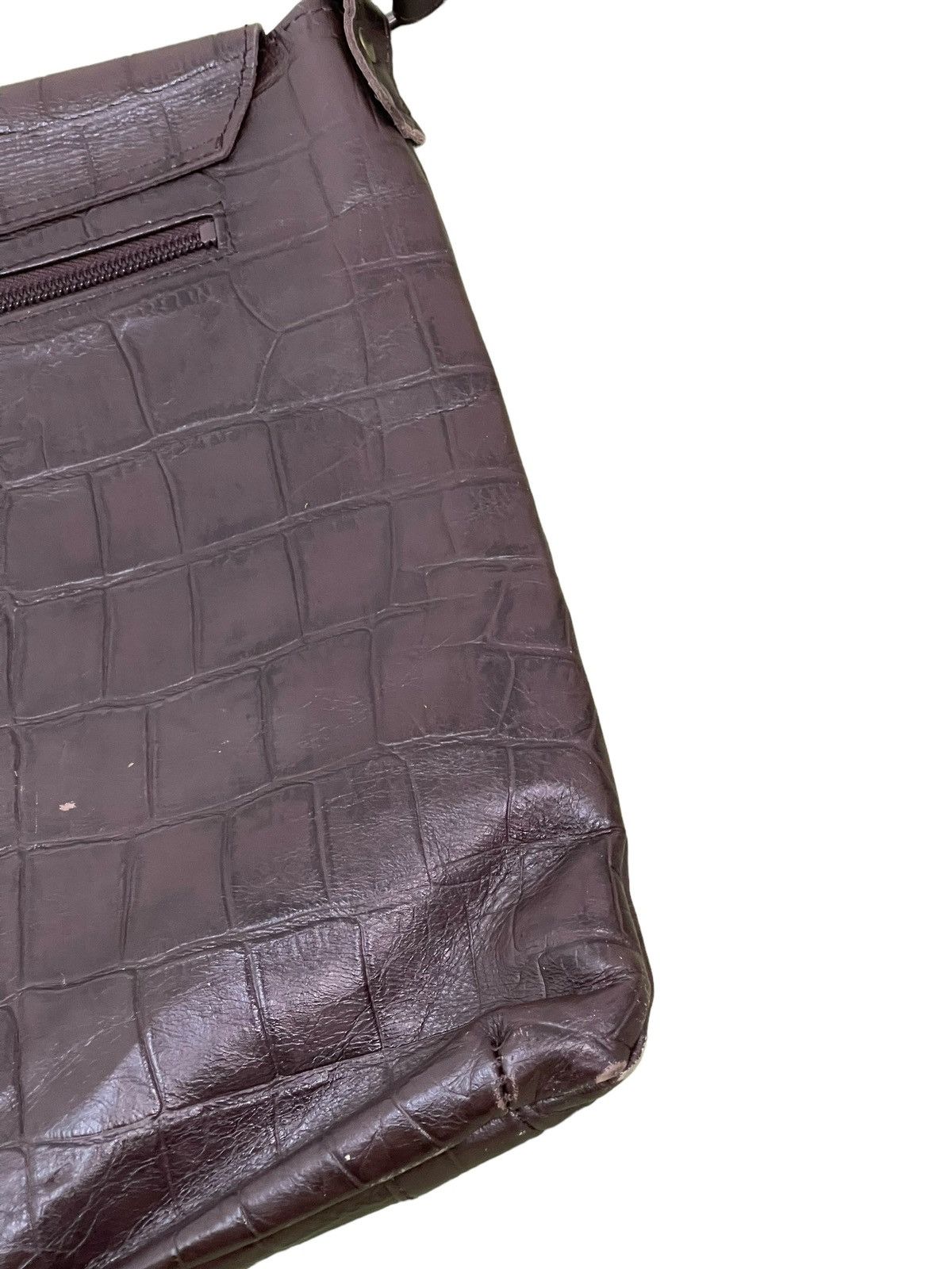 Genuine Leather Crocodile Embossed Full Leather Tumugu Cross Body Bag 3🟩 Size ONE SIZE - 14 Thumbnail