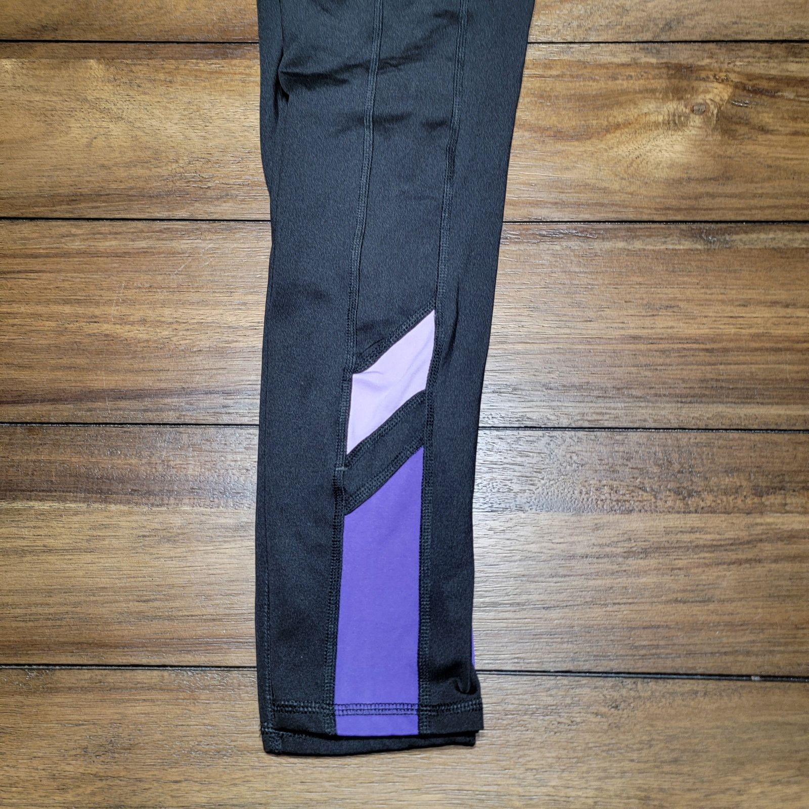 Athletic Works Athletic Works Leggings w/Purple Cuffs - Size XL (14-16) Size 27" / US 4 / IT 40 - 3 Thumbnail