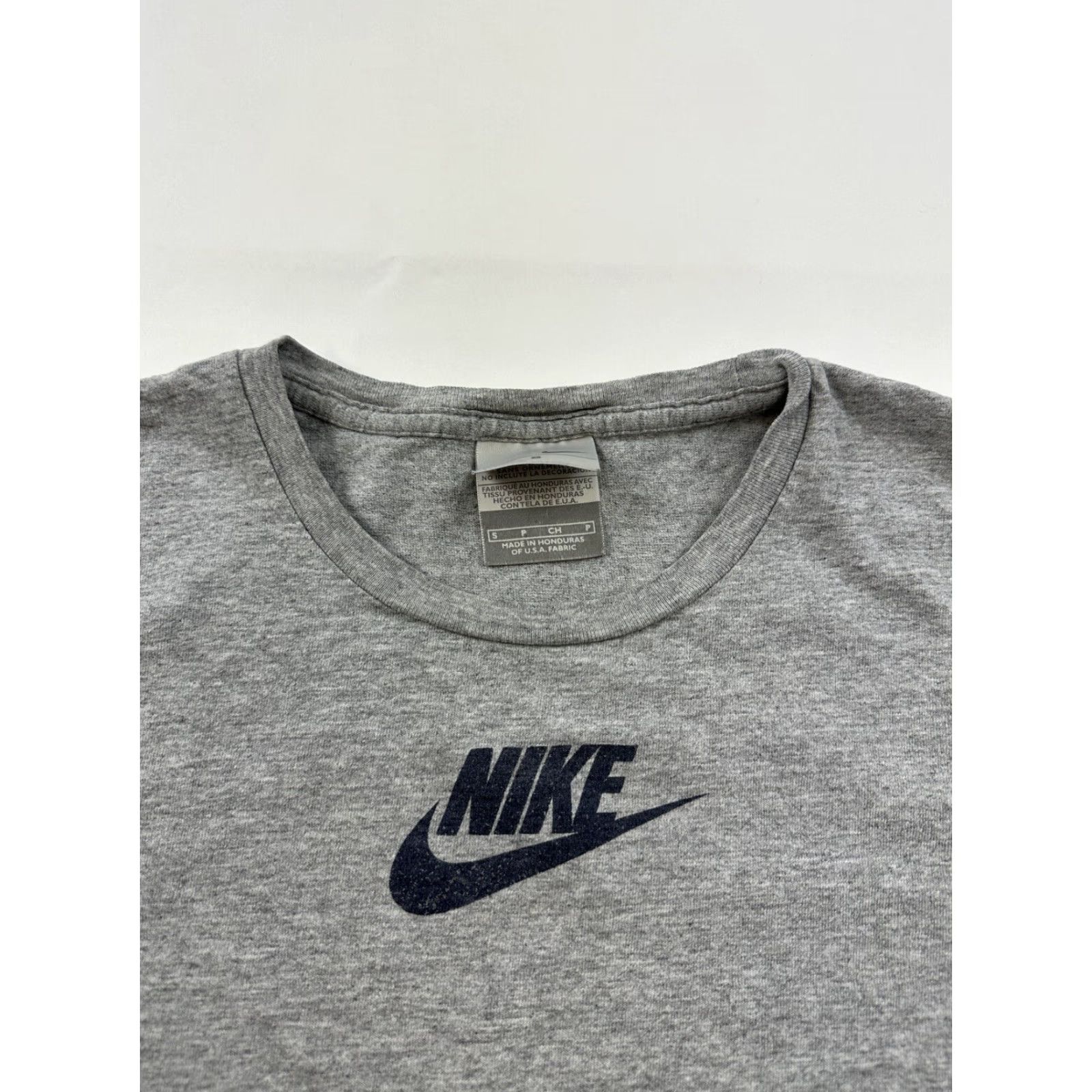 Nike VINTAGE Nike Shirt Womens Small Gray Short Sleeve USA Crew Neck Short Sleeve Womens S Gray Nike Shirt Size S / US 4 / IT 40 - 2 Thumbnail