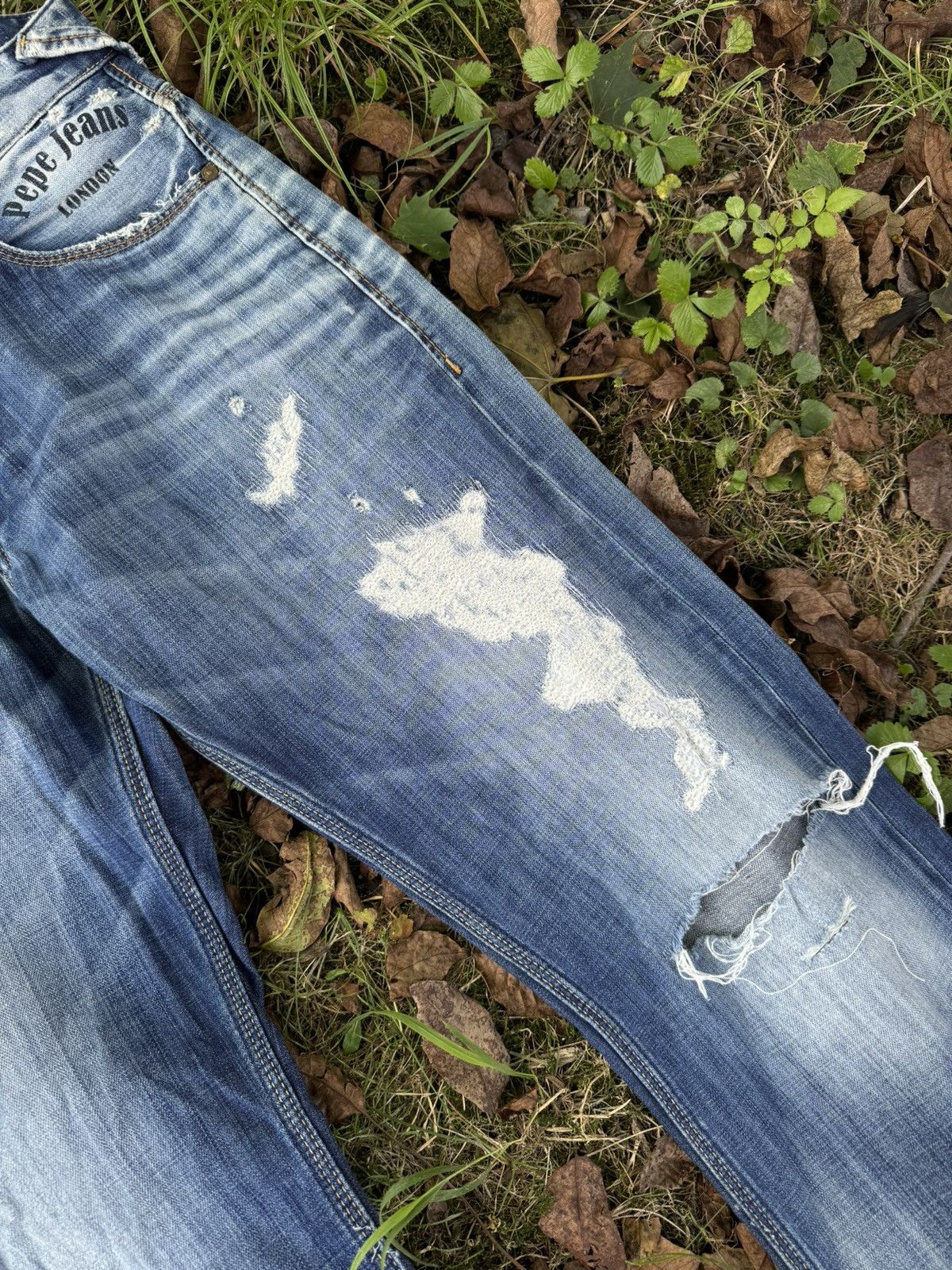 If Six Was Nine Y2K Trashed Distressed jeans straight fit pants Size US 32 / EU 48 - 5 Thumbnail