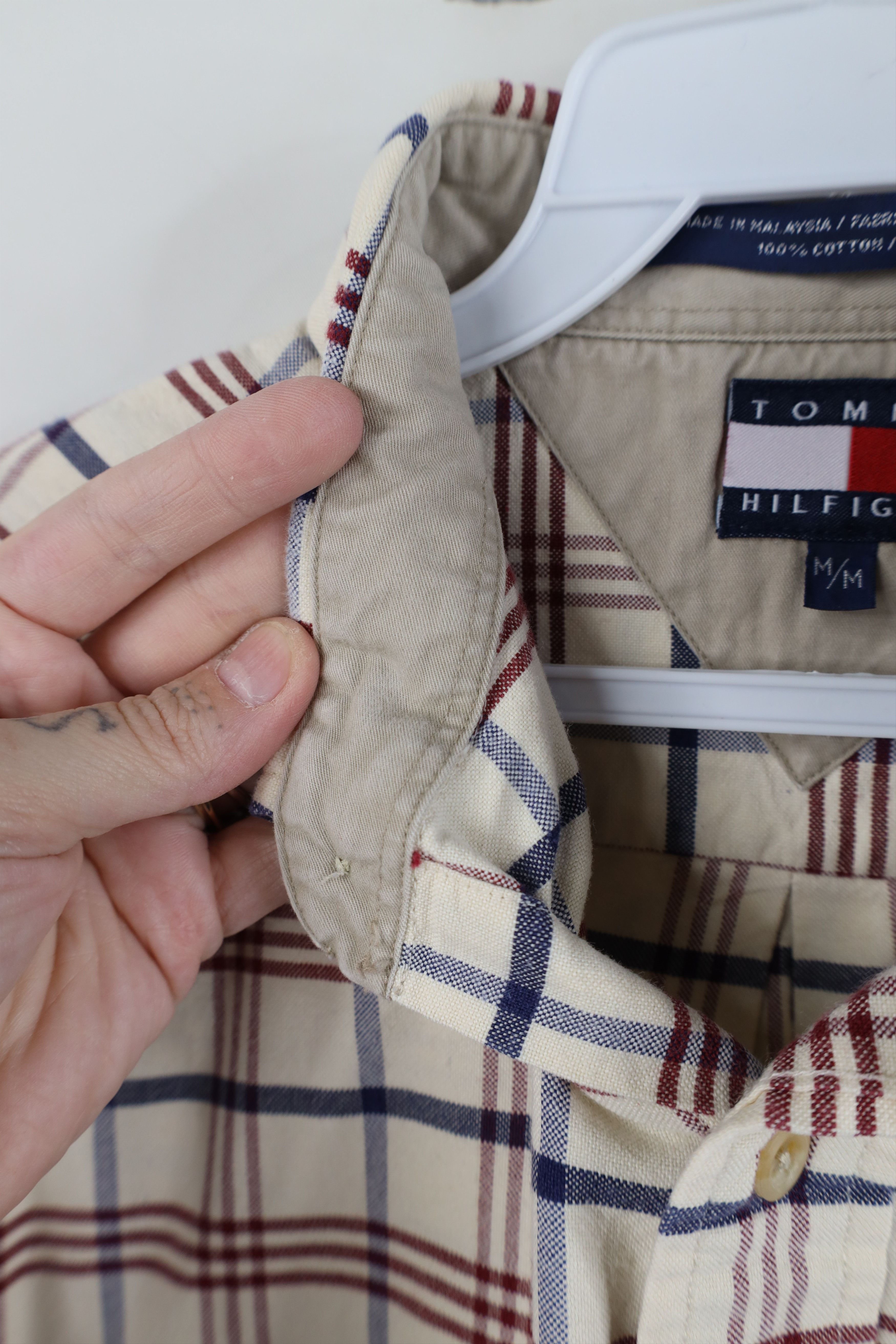 Tommy Hilfiger Vintage 90s Tommy Hilfiger Cotton Oxford Button Down Shirt Size US M / EU 48-50 / 2 - 8 Thumbnail