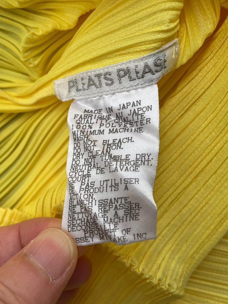 Issey Miyake Issey Miyake size:2 Yellow pleated pencil dress Size XS / US 0-2 / IT 36-38 - 4 Thumbnail