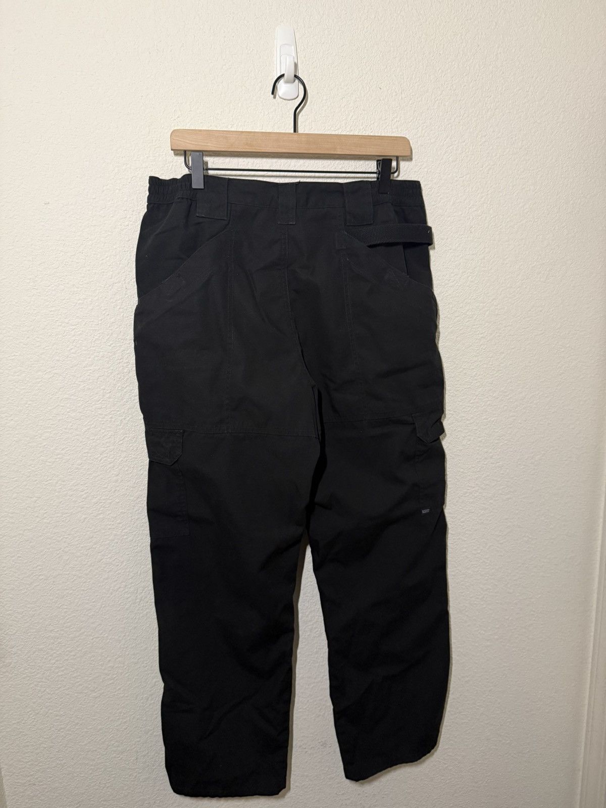 5.11 5.11 cargos with keyring Size US 34 / EU 50 - 2 Thumbnail