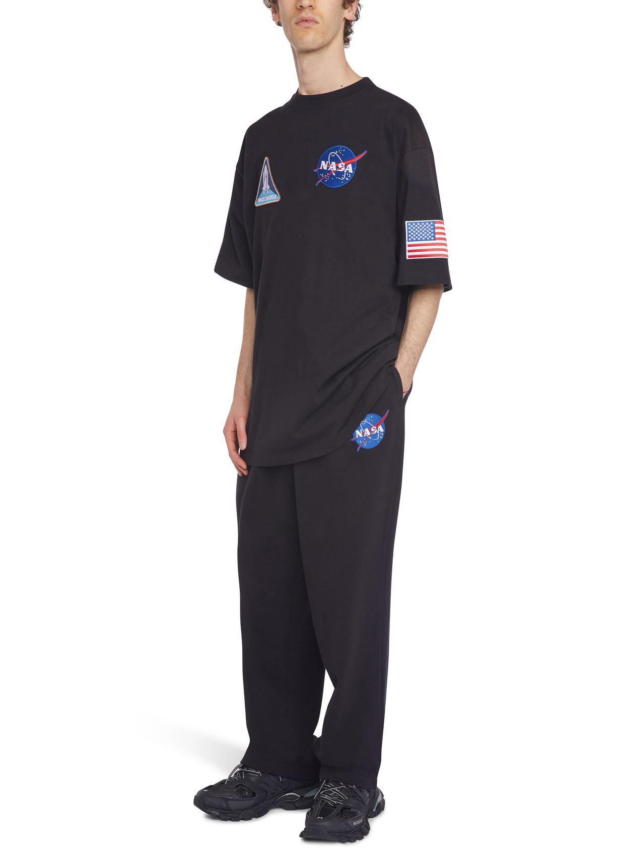 Balenciaga o1mle0724 Space Sweatpants & Joggers in Black Size US 34 / EU 50 - 2 Thumbnail