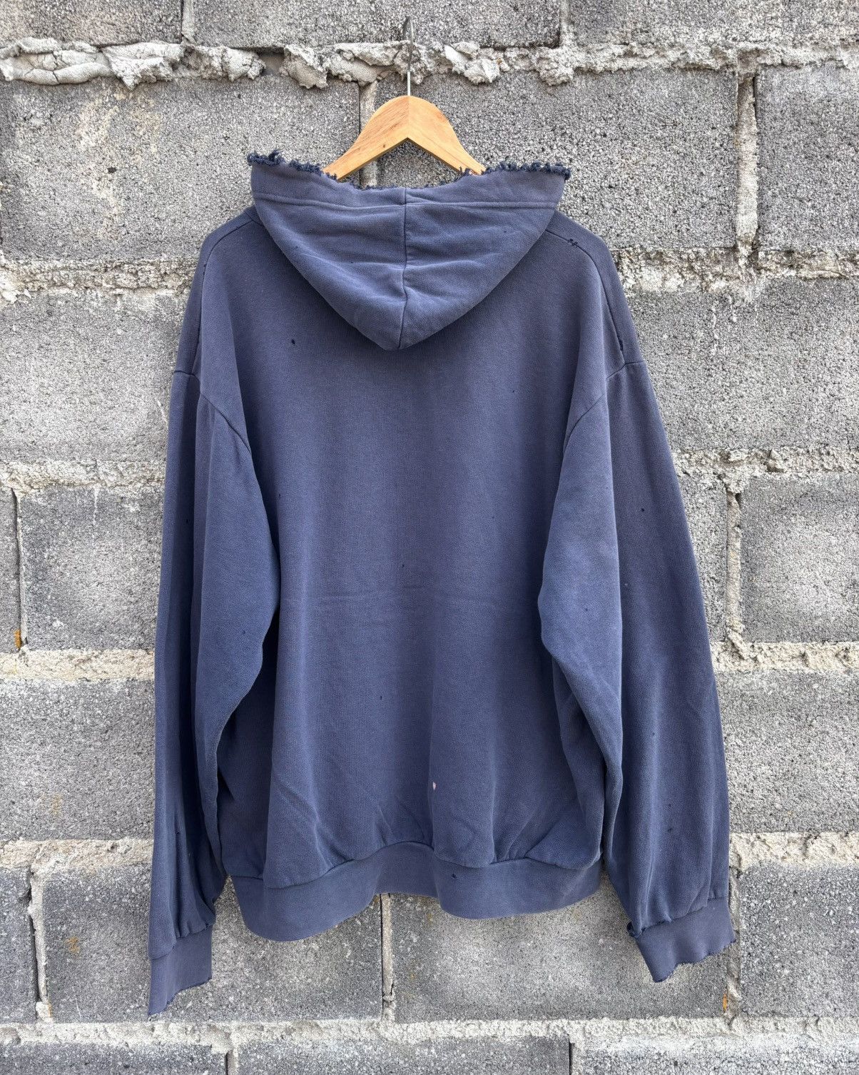 Nike Distressed Faded Nike Air Center Swoosh Hoodie Thrashed Size US L / EU 52-54 / 3 - 21 Thumbnail