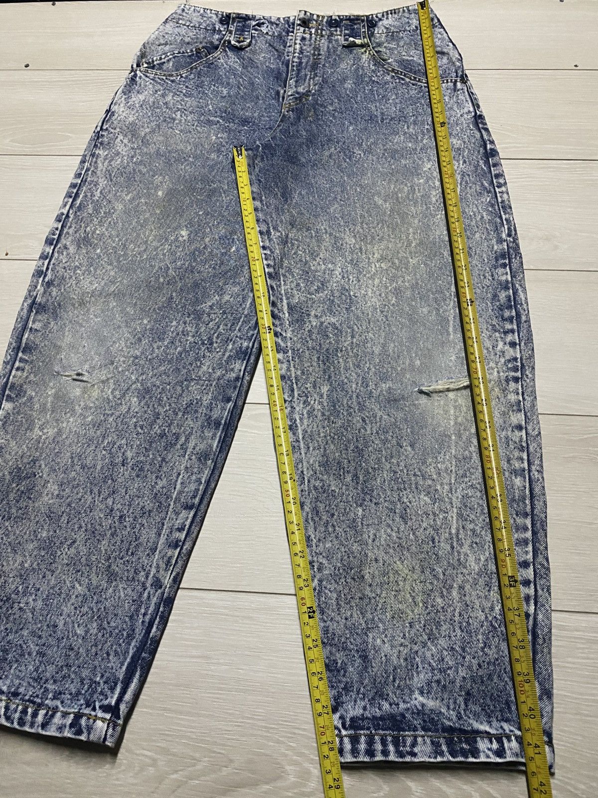 Japanese Brand Vintage Japanese Brand Wendy Acid Wash Tappered Leg Jeans Size US 32 / EU 48 - 16 Thumbnail