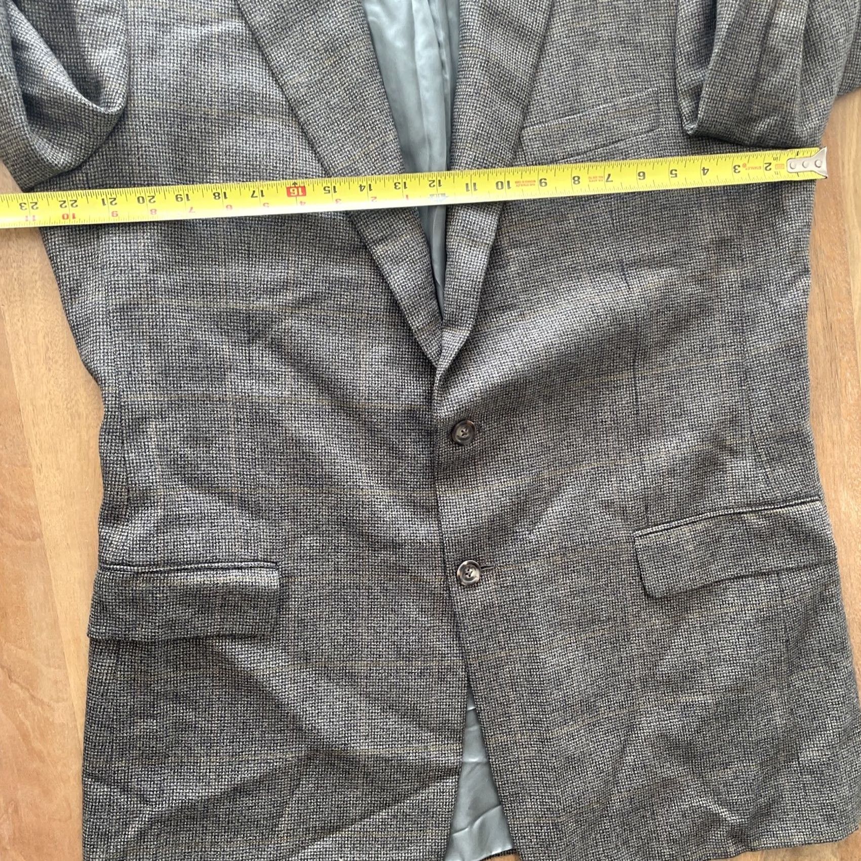Vintage Hickey Freeman Blazer Sport Coat Mens 44L Plaid Wool Alpaca Gray Notch Long Single-Breasted Two-Button Jacket Size 44R - 7 Thumbnail