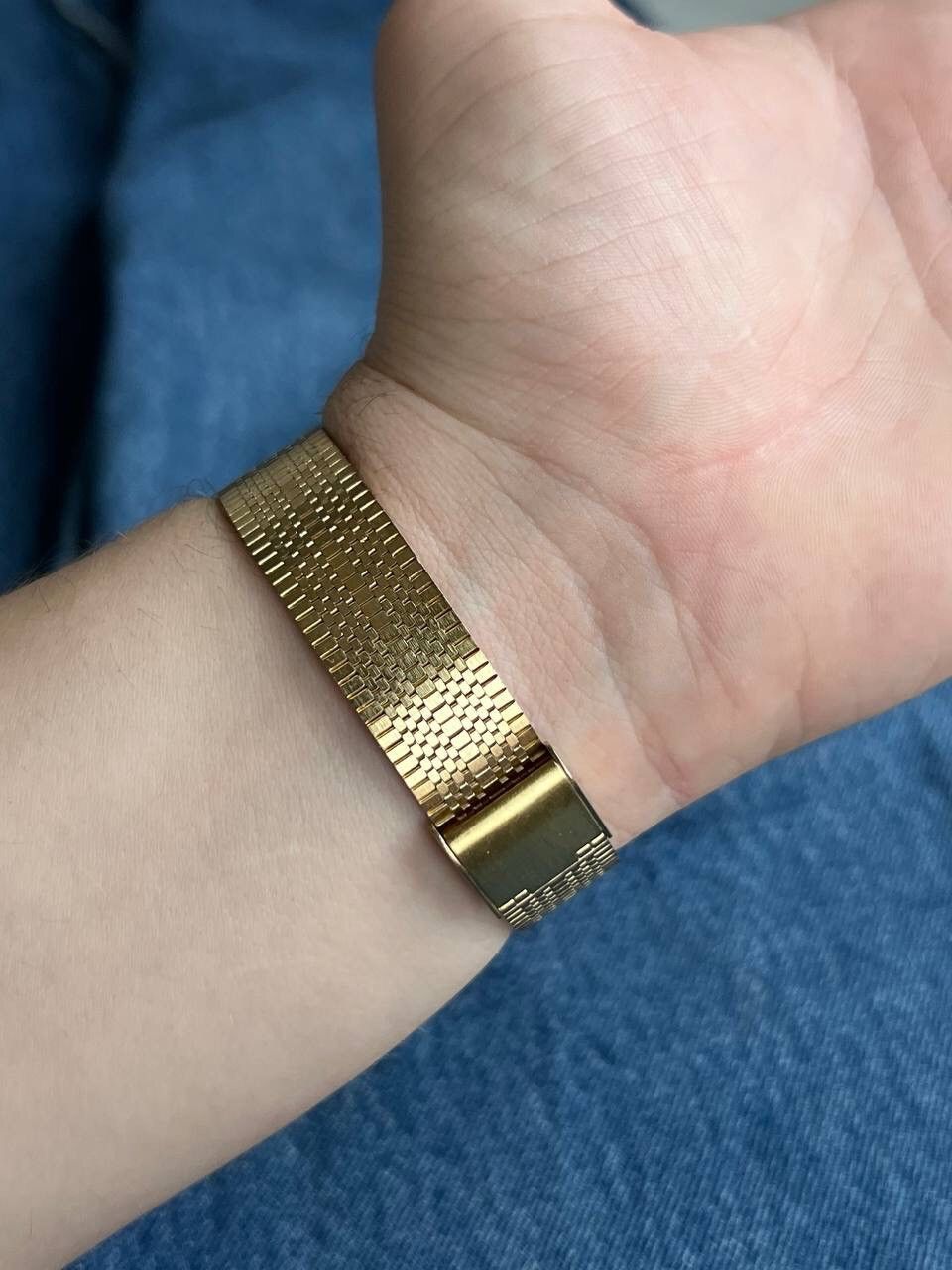 Japanese Brand × Vintage Vintage Japanese style futuristic Watch golden tank Size ONE SIZE - 3 Thumbnail