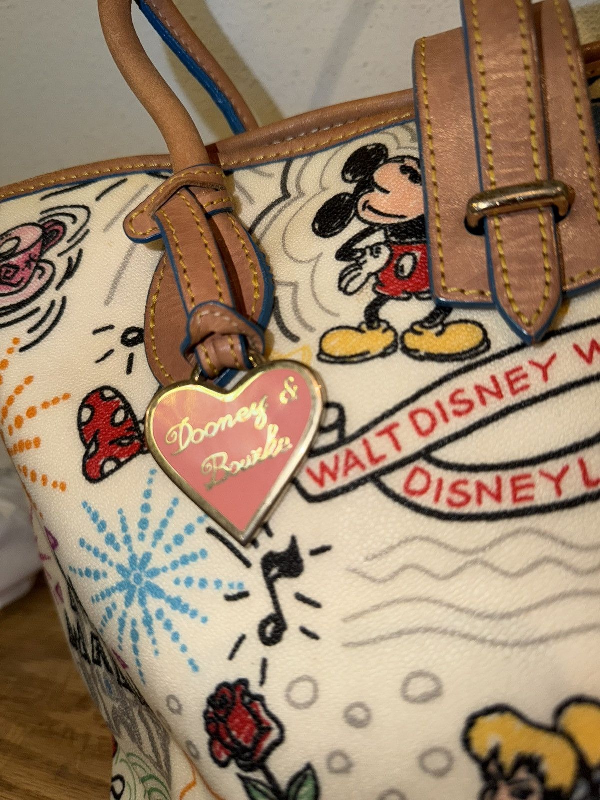 Dooney & Bourke Dooney & Bourke Disney Parks Sketch 1st Generation Tote bag Size ONE SIZE - 3 Thumbnail