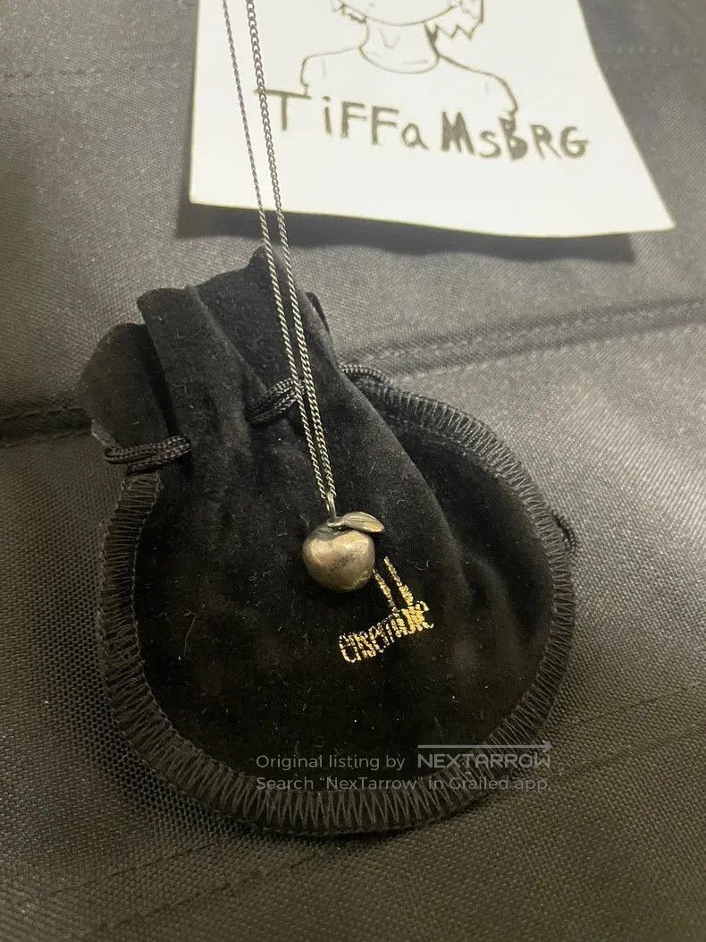 Undercover UNDERCOVER GILA apple pendant necklace. Size ONE SIZE - 1 Thumbnail