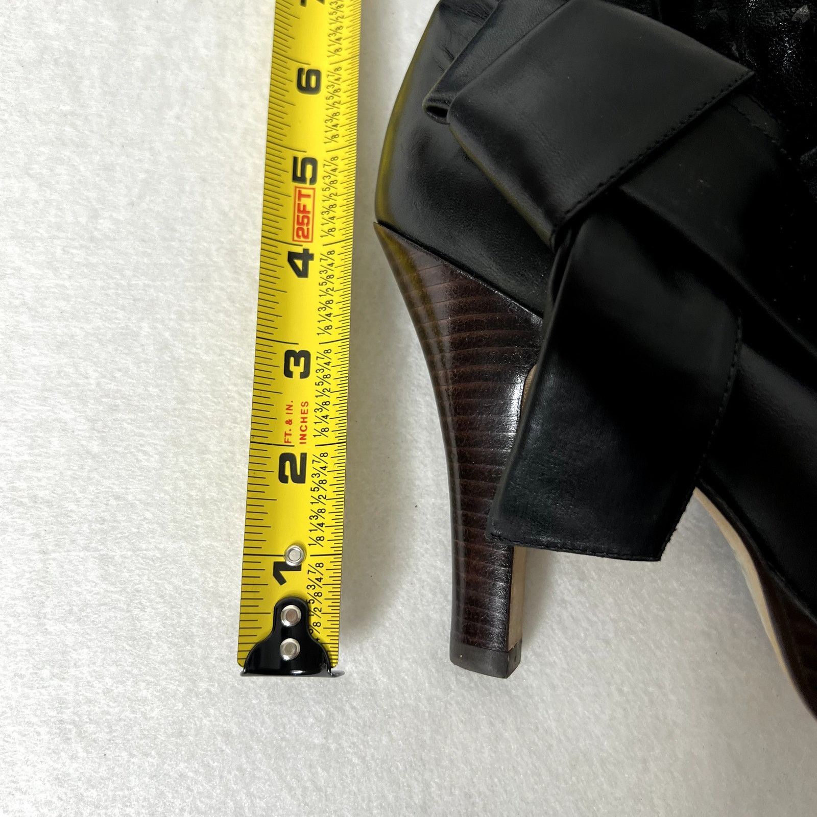 Aldo Aldo Black Bow Heeled Leather Booties Size US 7.5 / IT 37.5 - 8 Thumbnail