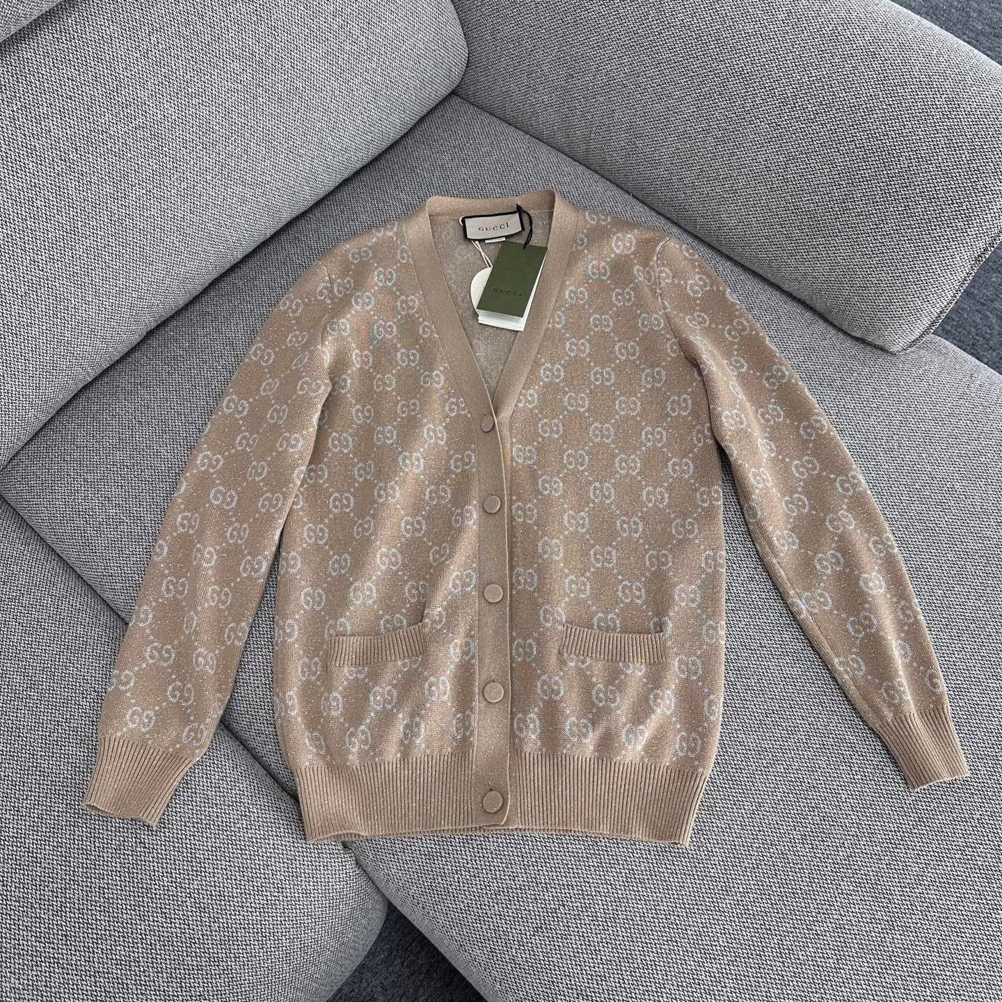 Gucci Gucci Silver Sweater S Women Size S / US 4 / IT 40 - 1 Thumbnail
