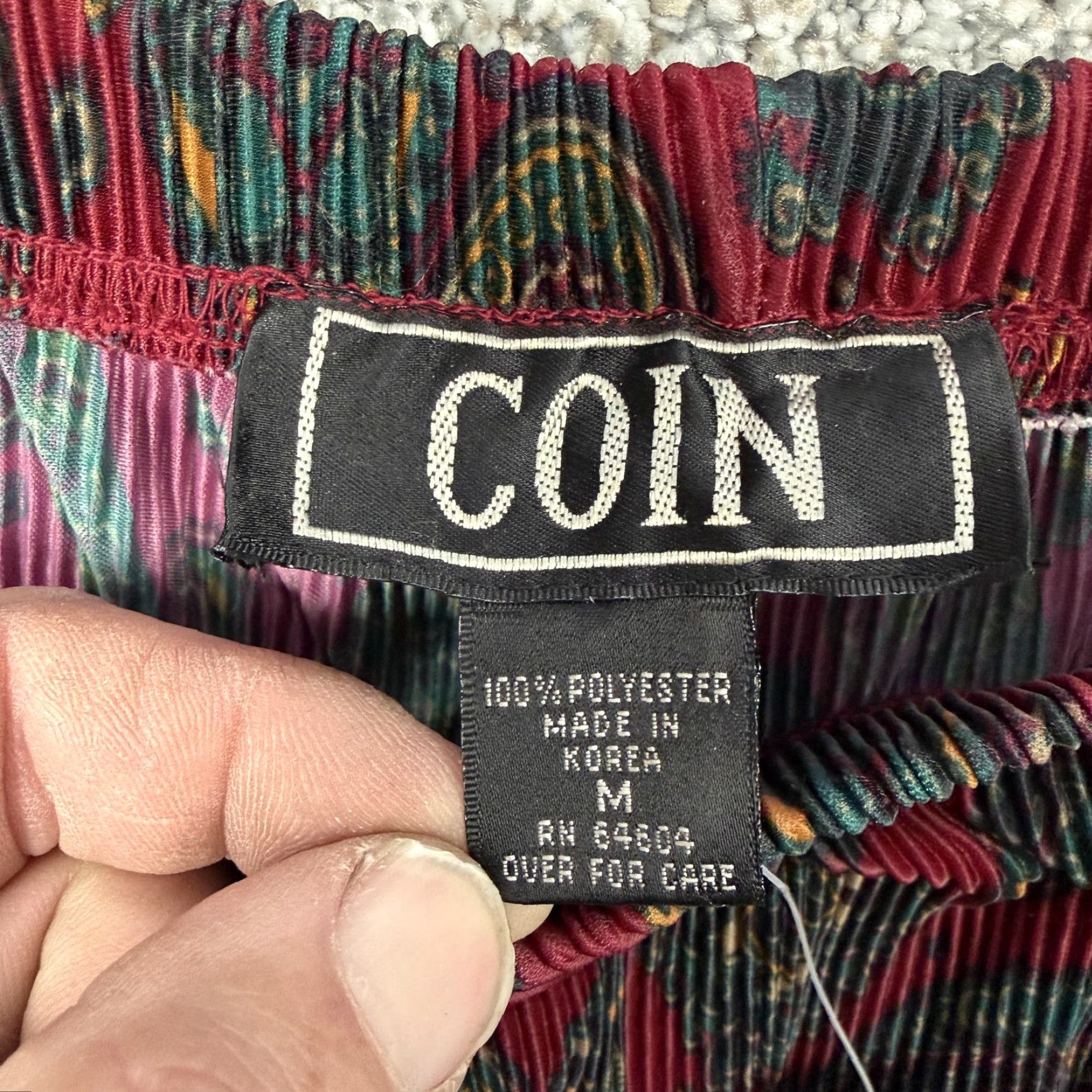 Vintage VINTAGE Coin Pants M Pleated Boho Hippie Chic Indie Academia Preppy Hipster Red Women Pants Pull On Elastic Waist Paisley 28 in Inseam Size 32" / US 10 / IT 46 - 2 Thumbnail