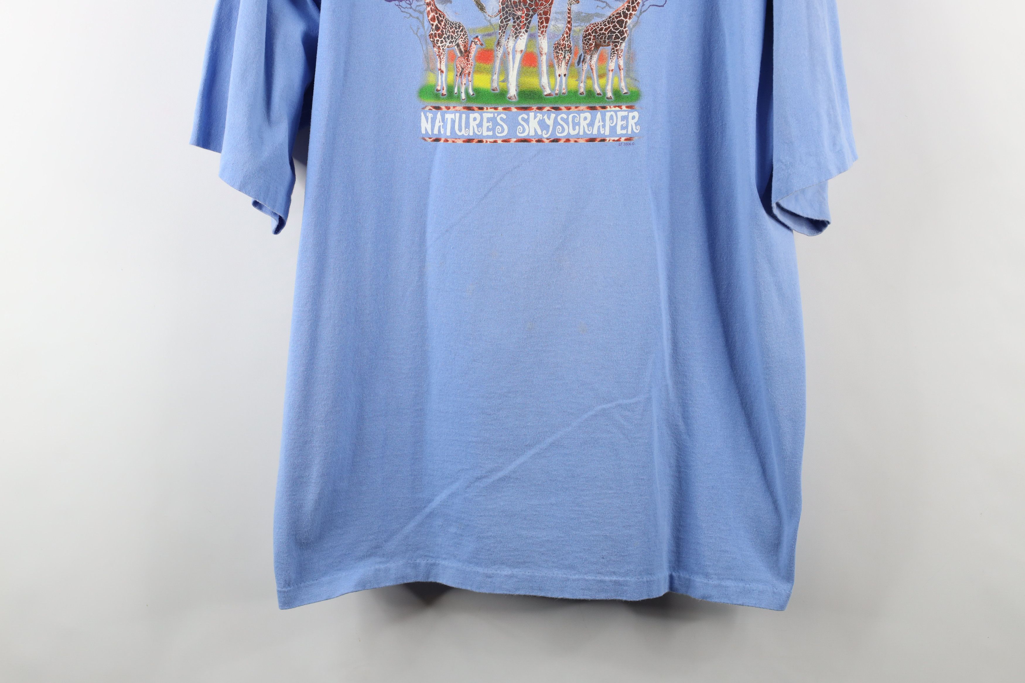 Vintage Vintage Y2K 2006 Streetwear Skyscraper Giraffe T-Shirt USA Size US XL / EU 56 / 4 - 3 Thumbnail