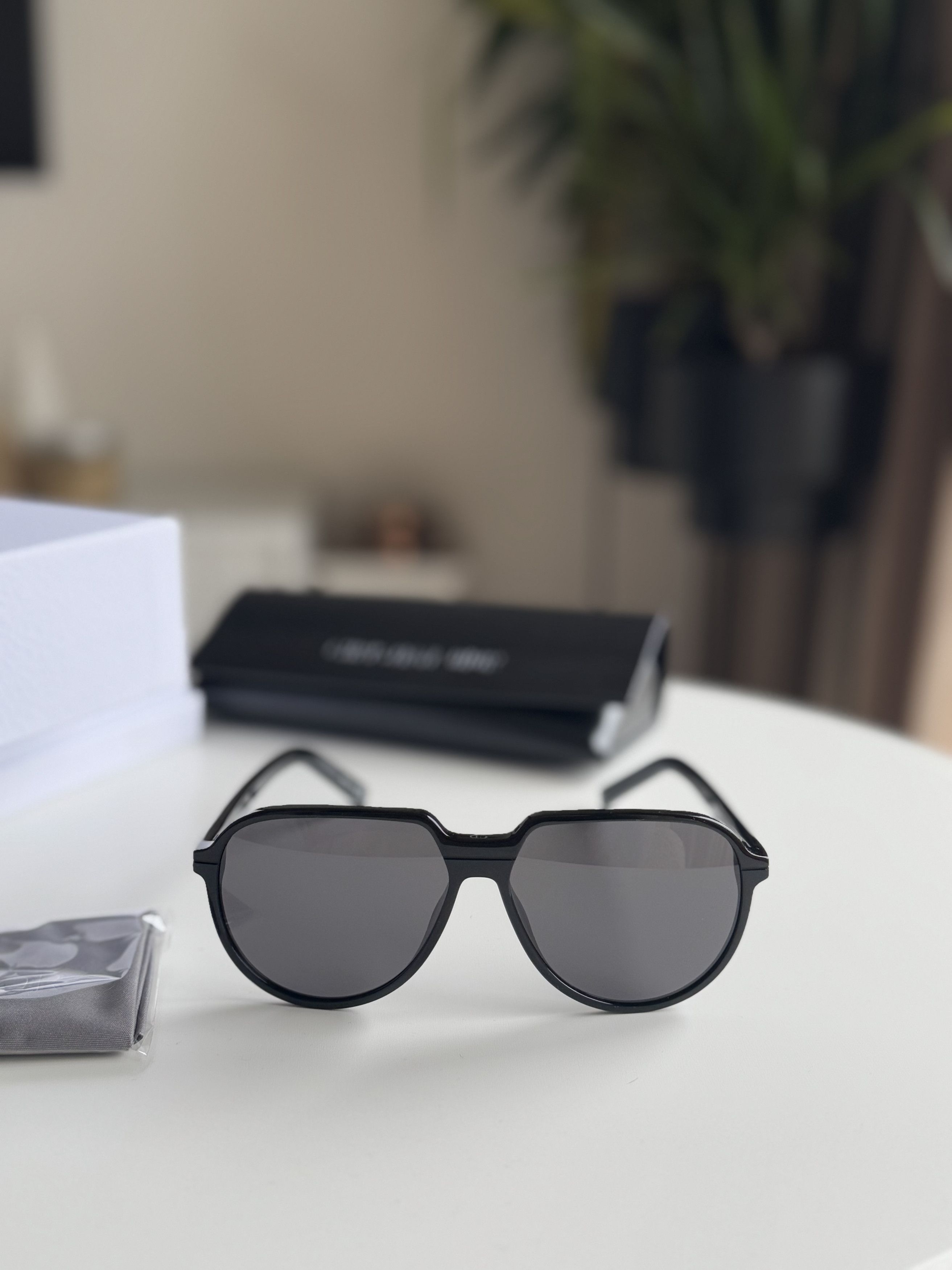 Dior Christian Dior Sunglasses Size ONE SIZE - 6 Thumbnail