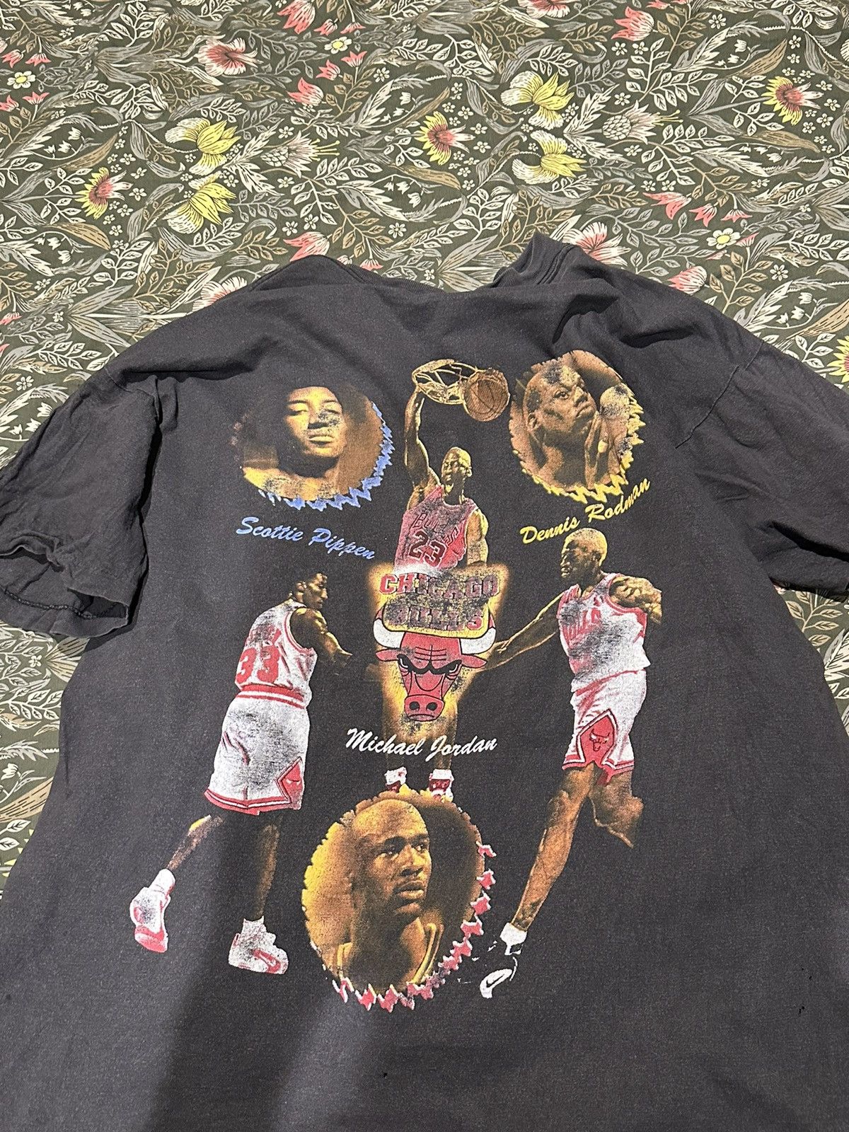 Vintage nba vinatge chicago bulls tee Size US XL / EU 56 / 4 - 7 Thumbnail