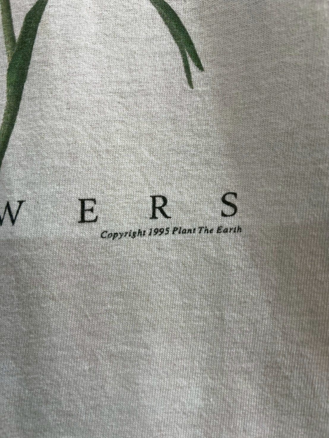 Arts & Science Flowers 1995 Size US XL / EU 56 / 4 - 3 Thumbnail