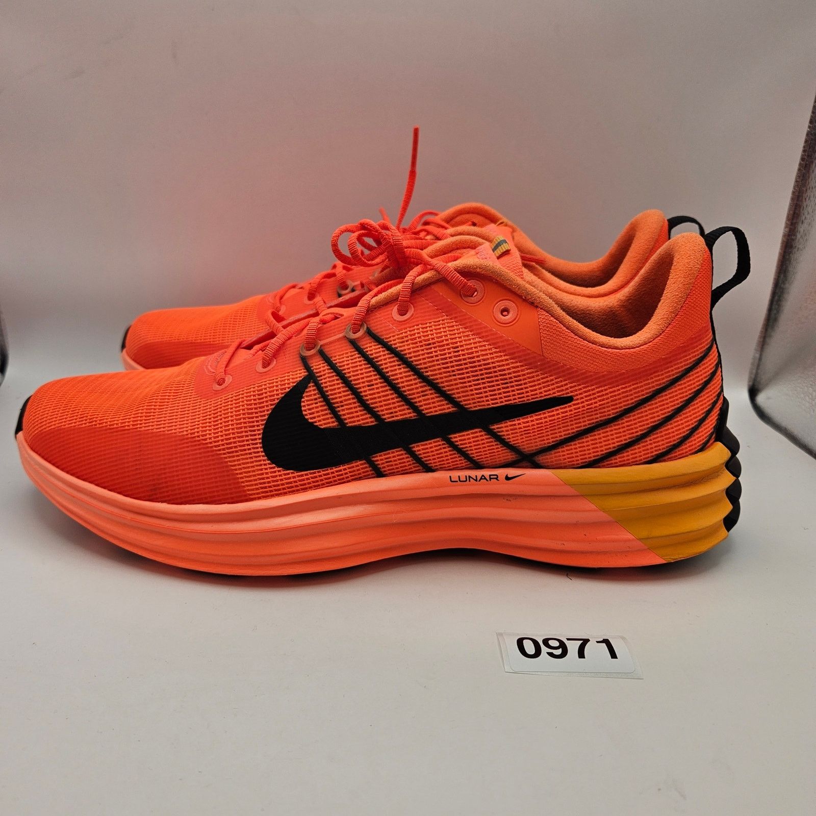 Nike NIKE MEN'S 10.5 LUNAR ROAM HYPER CRIMSON SHOES HJ9145-809 Size US 10.5 / EU 43-44 - 2 Thumbnail