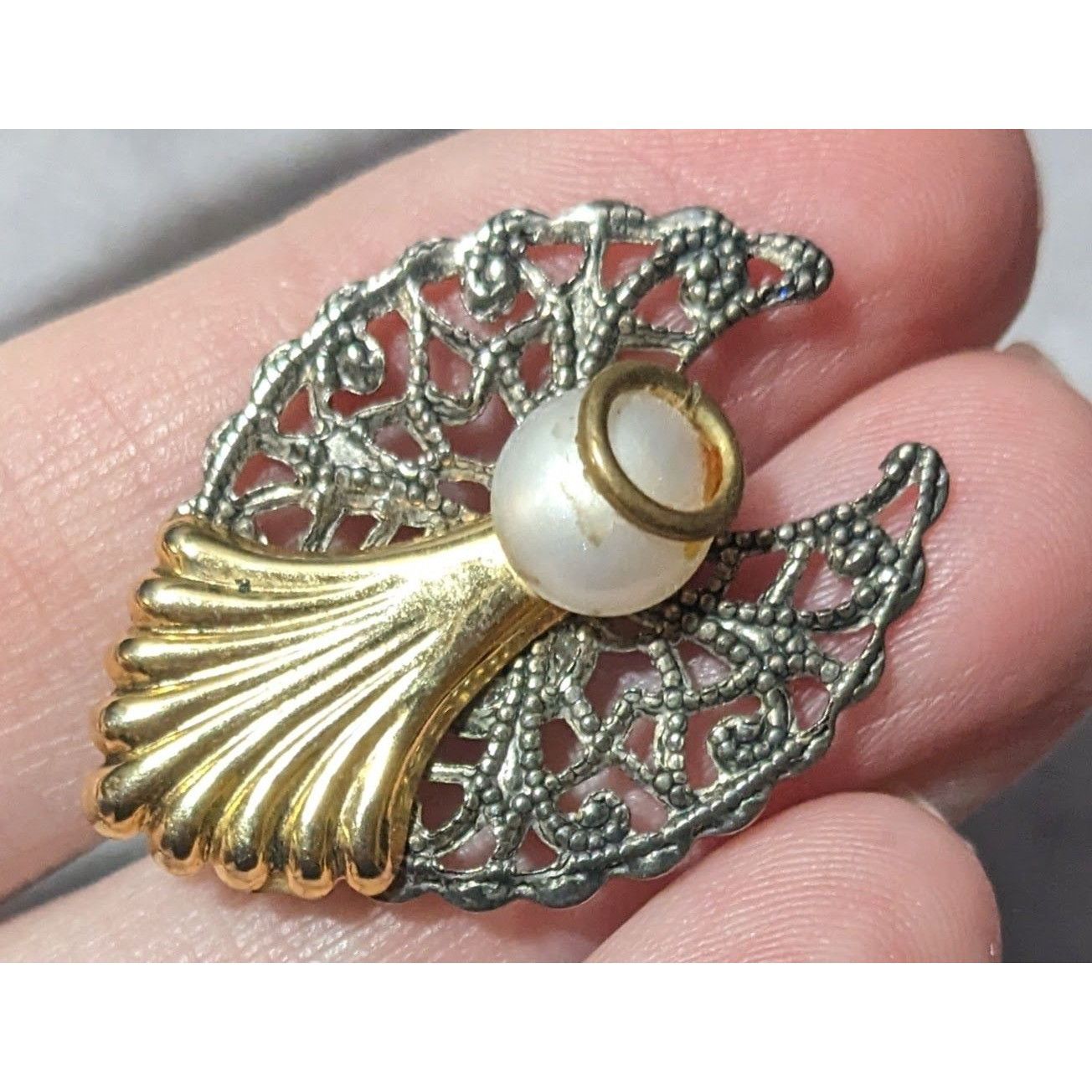 Other Vintage Metallic Layered Guardian Angel Brooch Size ONE SIZE - 3 Thumbnail