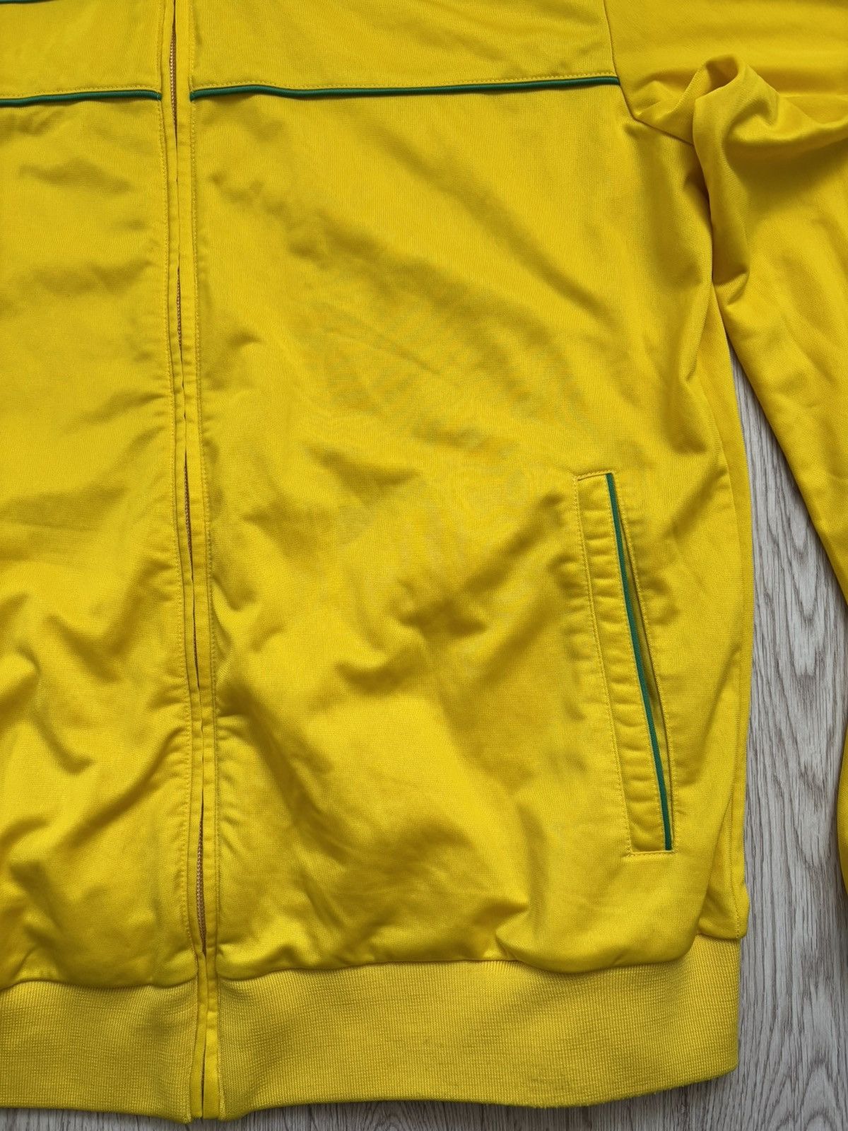 Emporio Armani EA7 Brazil Tracksuit top rare Size US XL / EU 56 / 4 - 4 Thumbnail