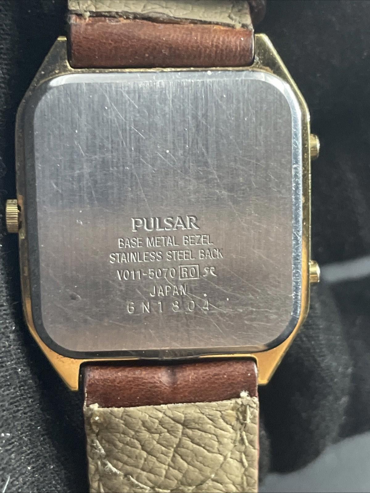 Pulsar Pulsar V011-5070 Digital Analog Gold Tone New Battery Size ONE SIZE - 6 Thumbnail