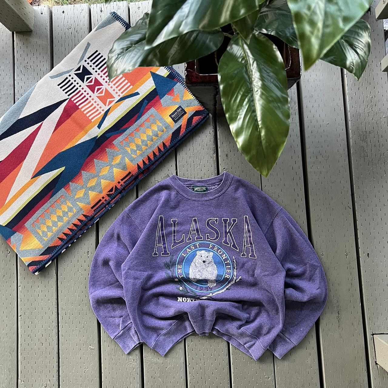 Vintage VINTAGE Alaska Sweatshirt Polar Bear Distressed American Size US M / EU 48-50 / 2 - 1 Thumbnail