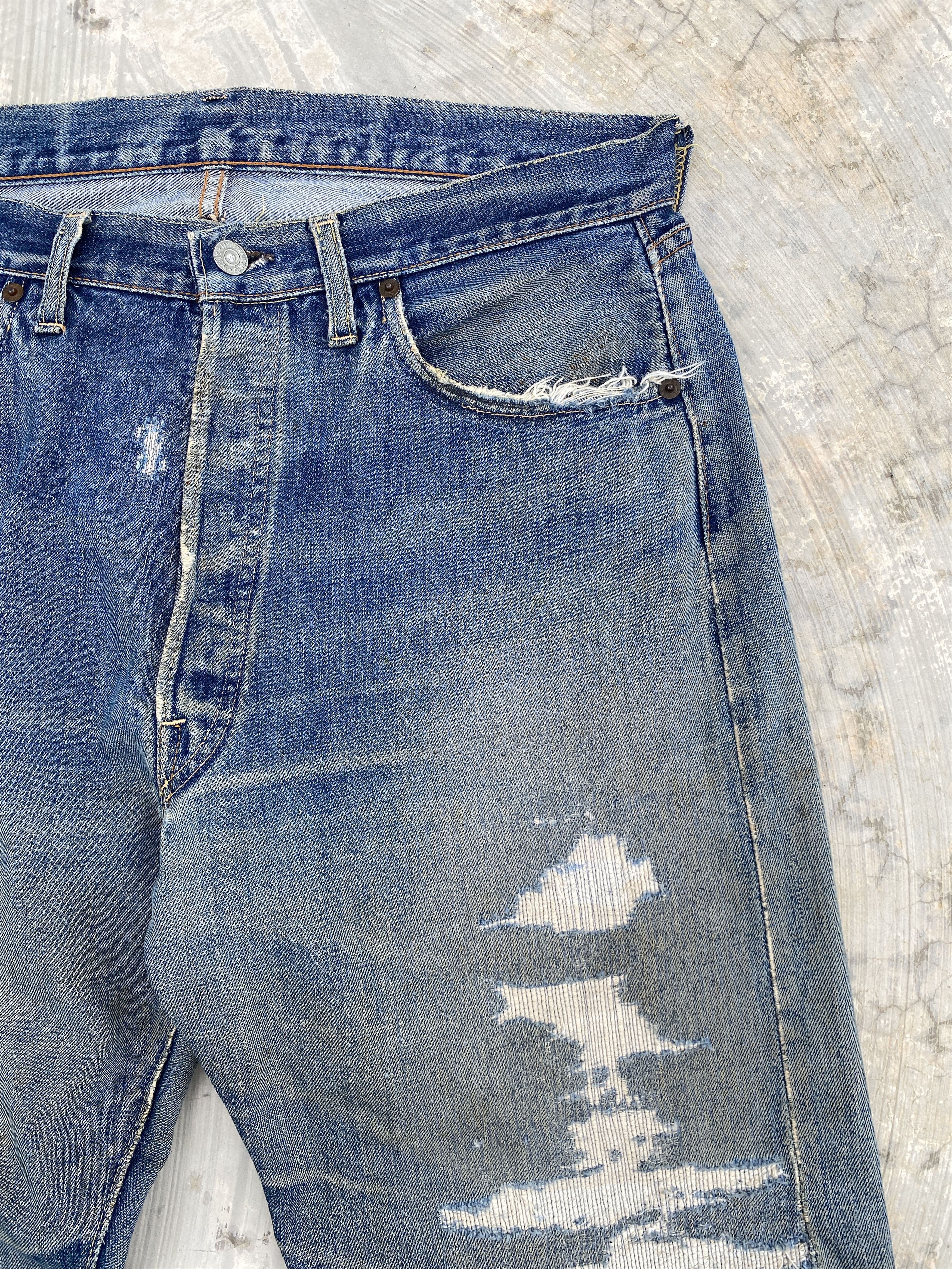 Levi's Vintage 60s Levis 501 Big E V-Stitch #6 Selvedge Jeans Size US 33 - 2 Thumbnail
