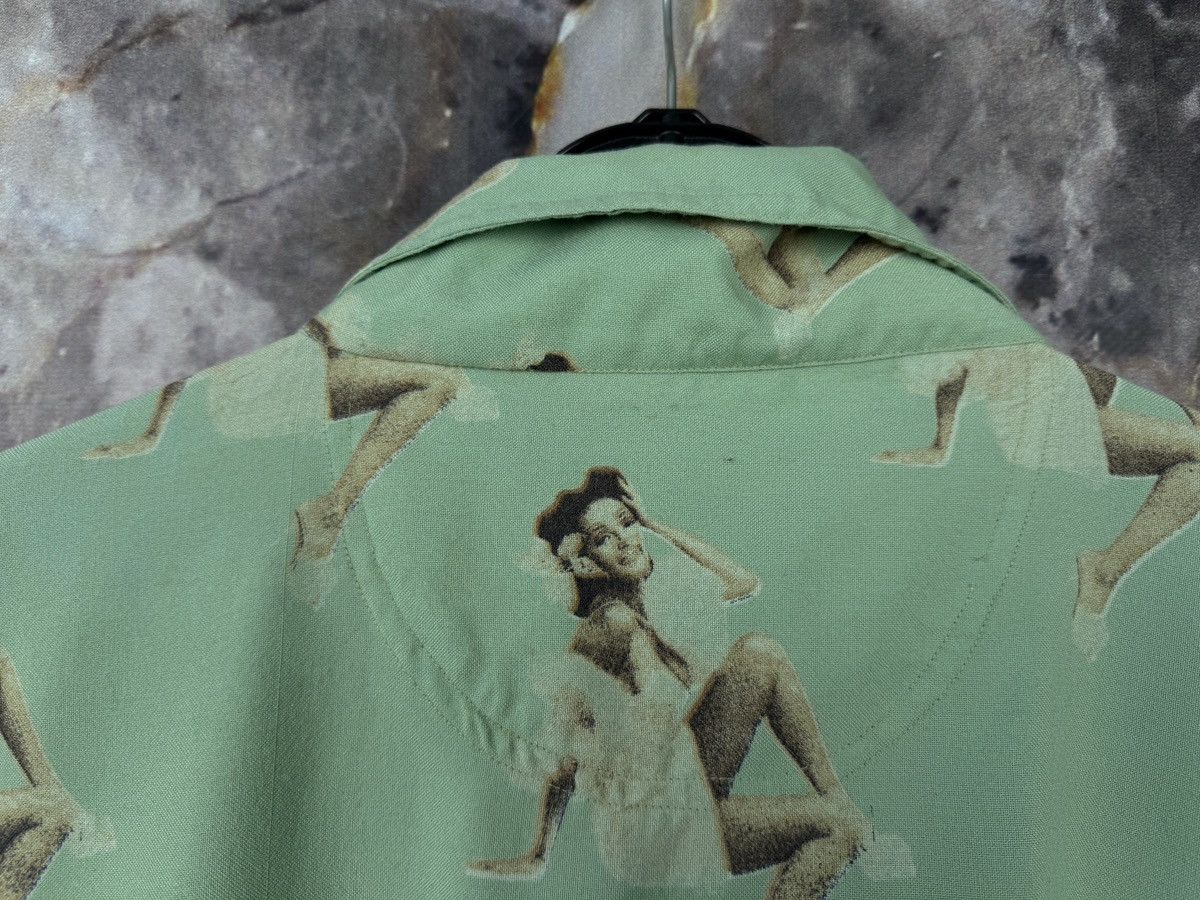 Other Men’s Butt Naked Shirt With Short Sleeves Size Large Size US L / EU 52-54 / 3 - 18 Thumbnail