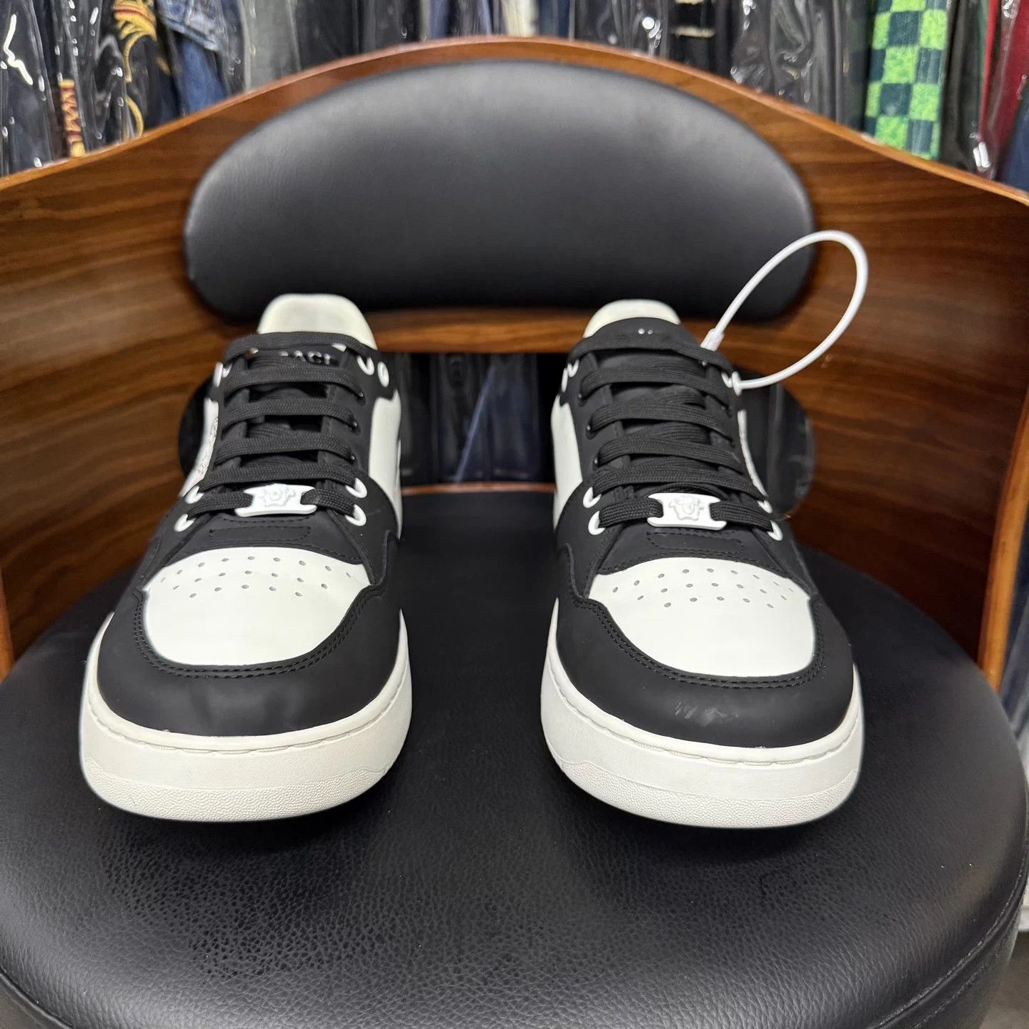 Versace Versace Medusa panda platform sneakers 43 98new Size US 10 / EU 43 - 2 Thumbnail